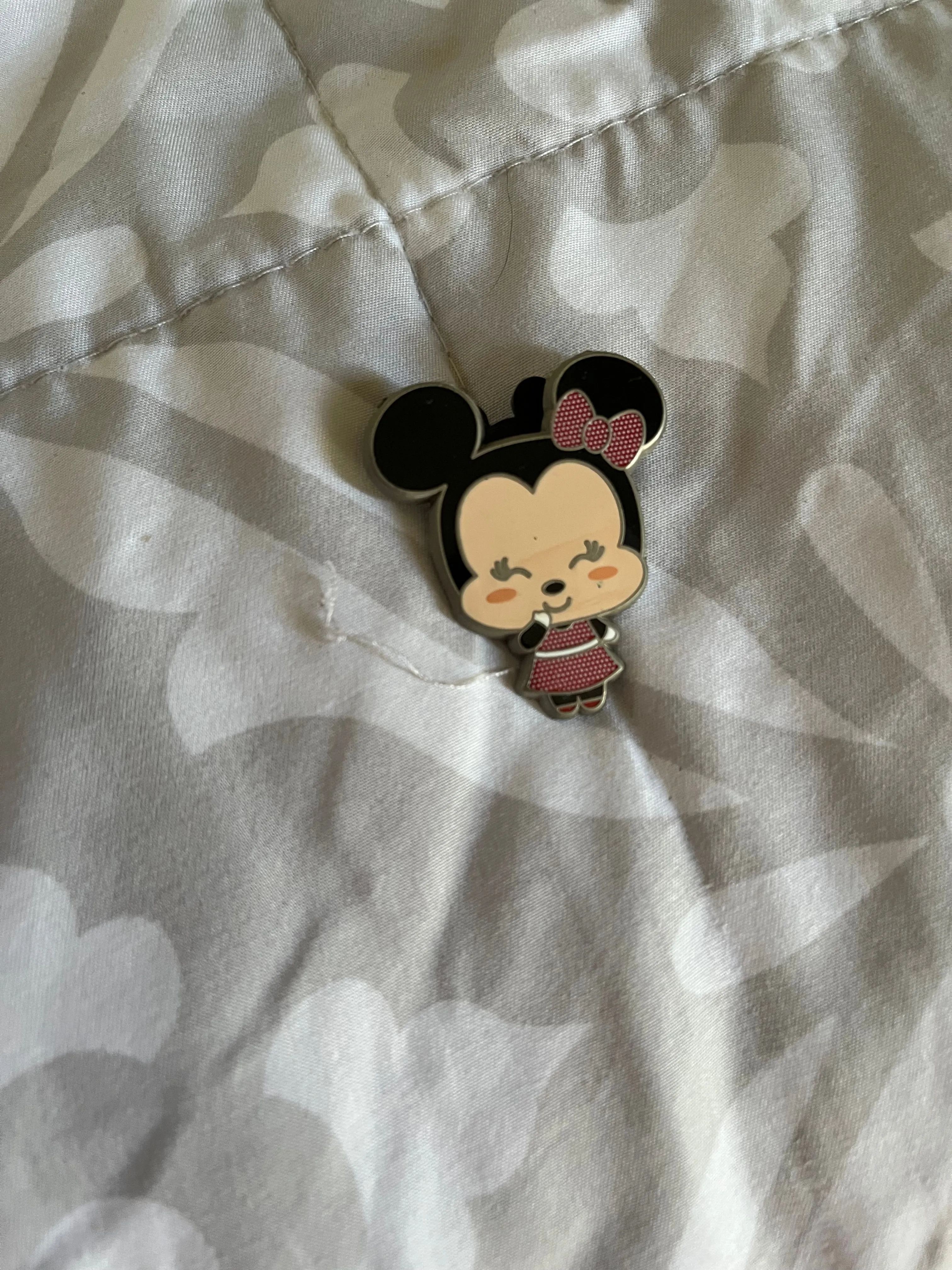 Product image for Disneyland Exclusive Minnie Mouse Pin
