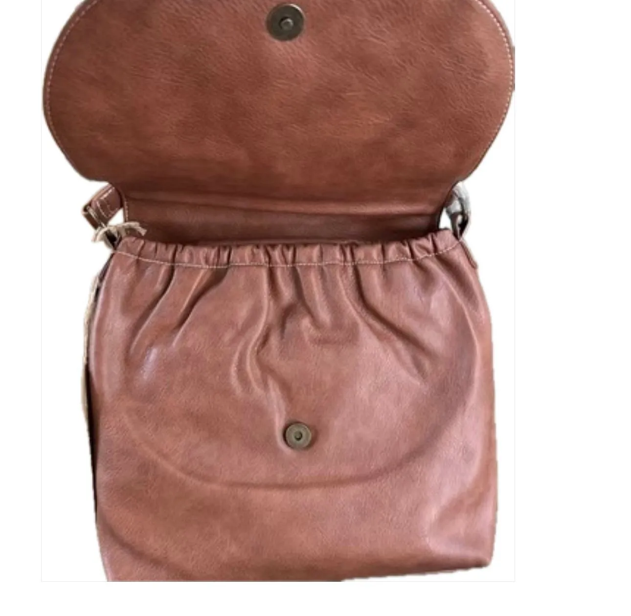 Listing Image Blurred Background