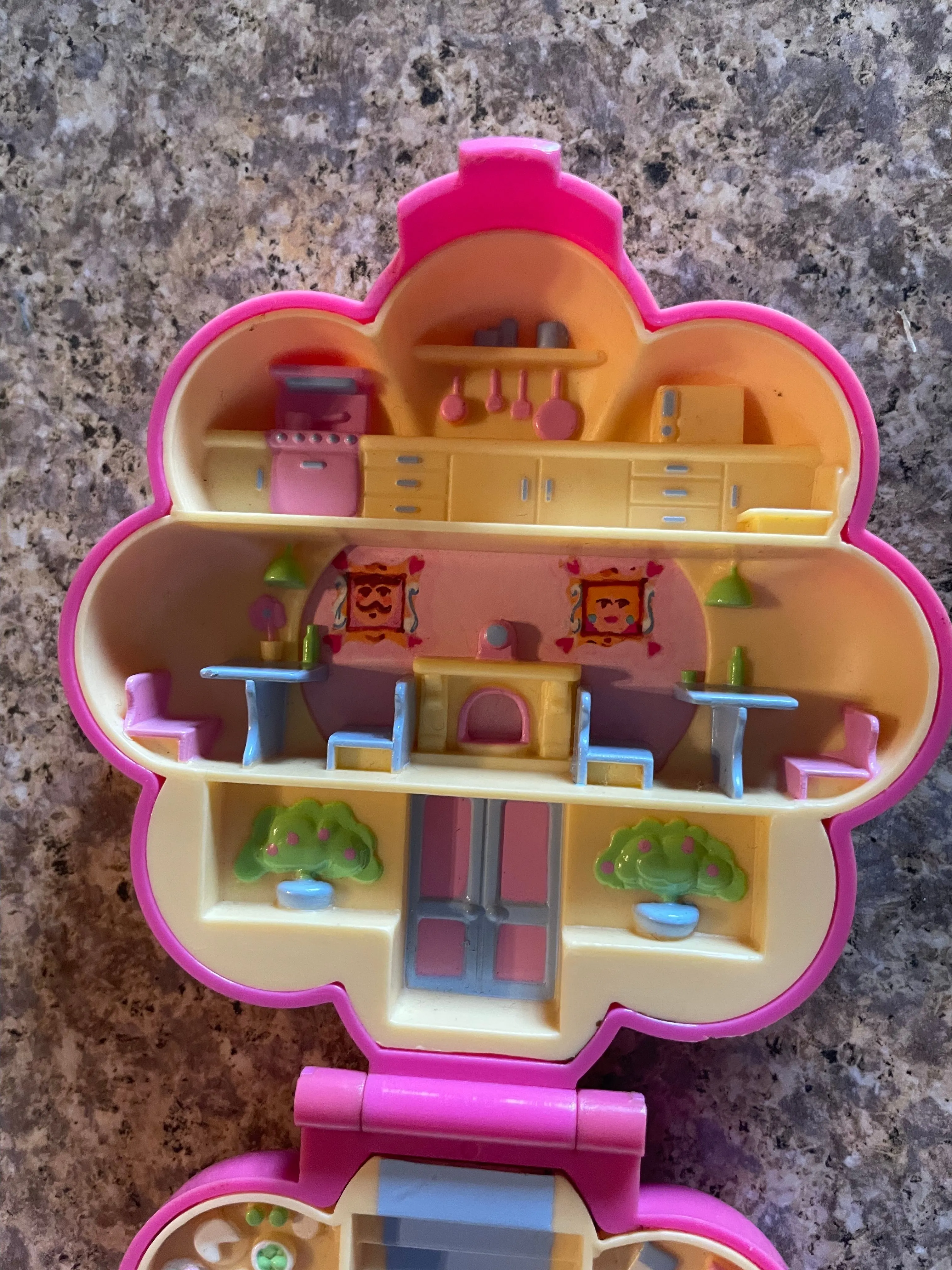 Polly Pocket Bluebird Mr. Fry's Restaurant vintage - Collezionismo In vendita a Benevento