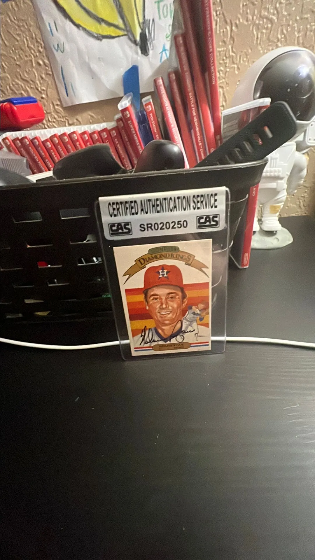 Product image for Nolan Ryan on card auto 1982 Donruss diamond king