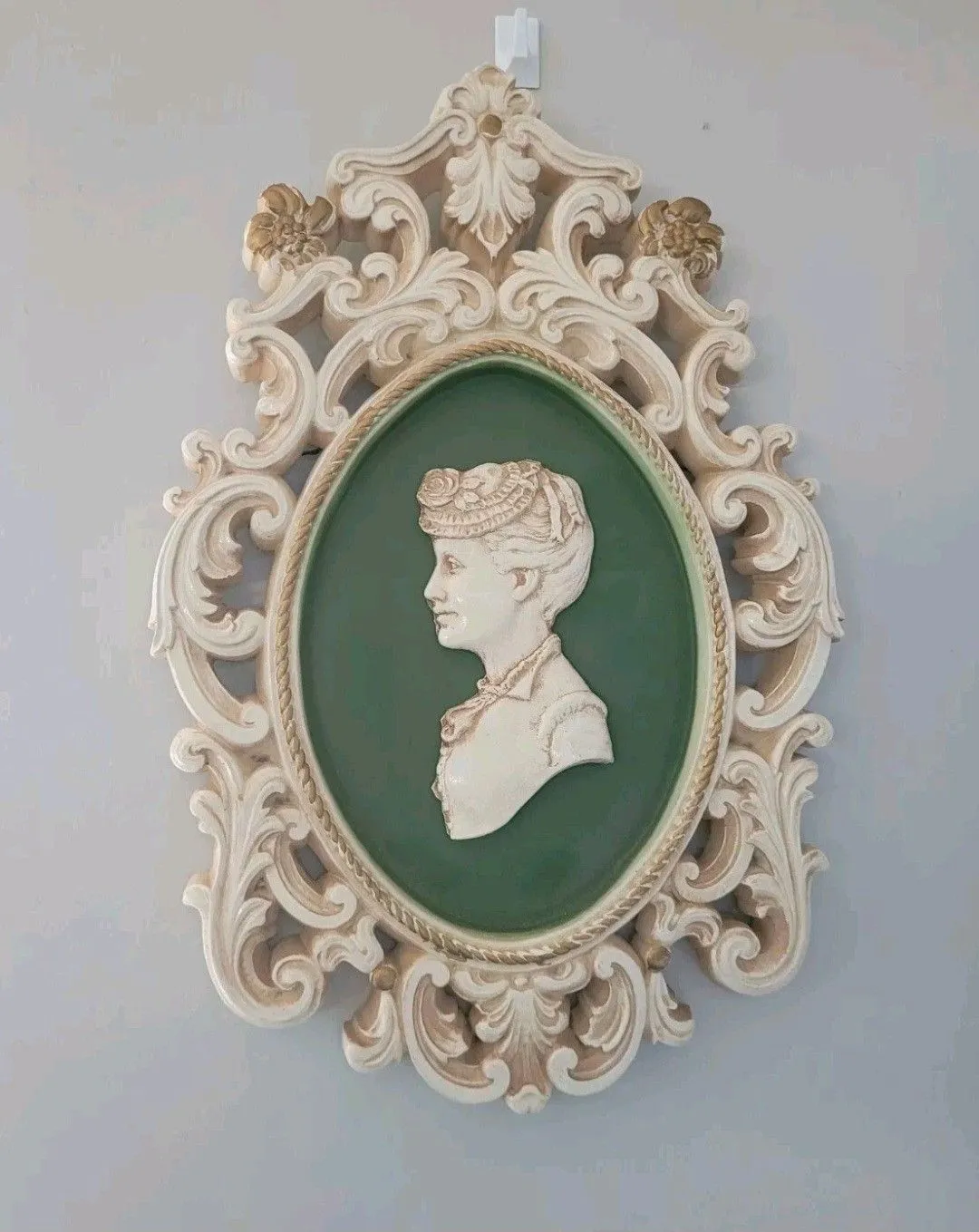 Product image for 46. Chalkware Cameo Wall Hanging CHOICE