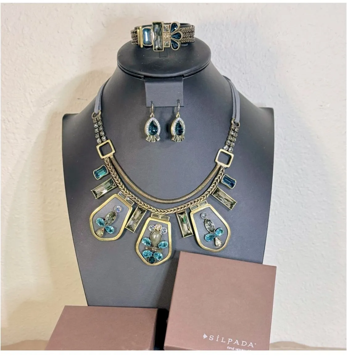 Product image for KR Silpada Limited Edition Demi Parure Necklace Earrings and Bracelet
