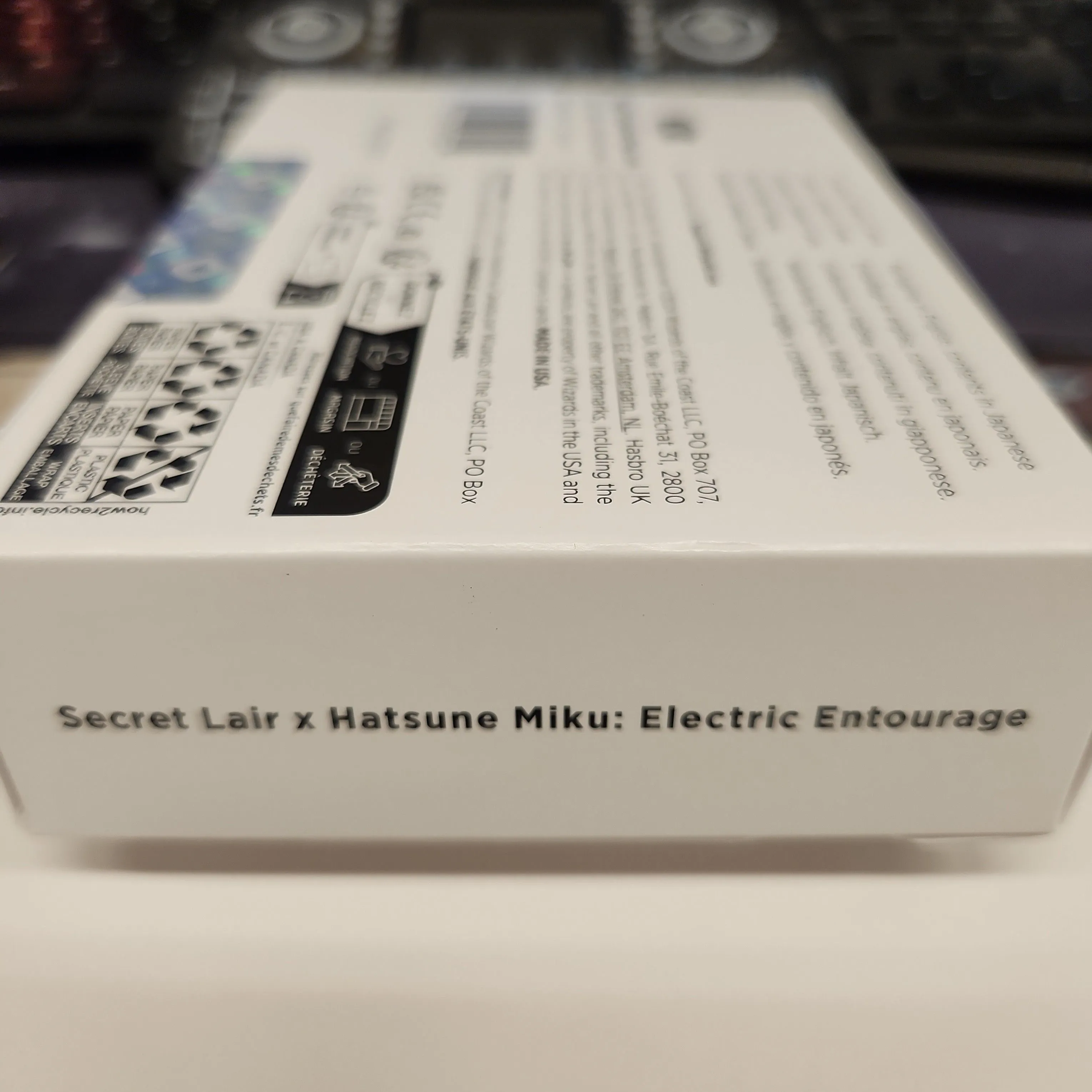 Product image for JAPANESE HATSUNE MIKU: ELECTRIC ENTOURAGE SECRET LAIR - NONFOIL