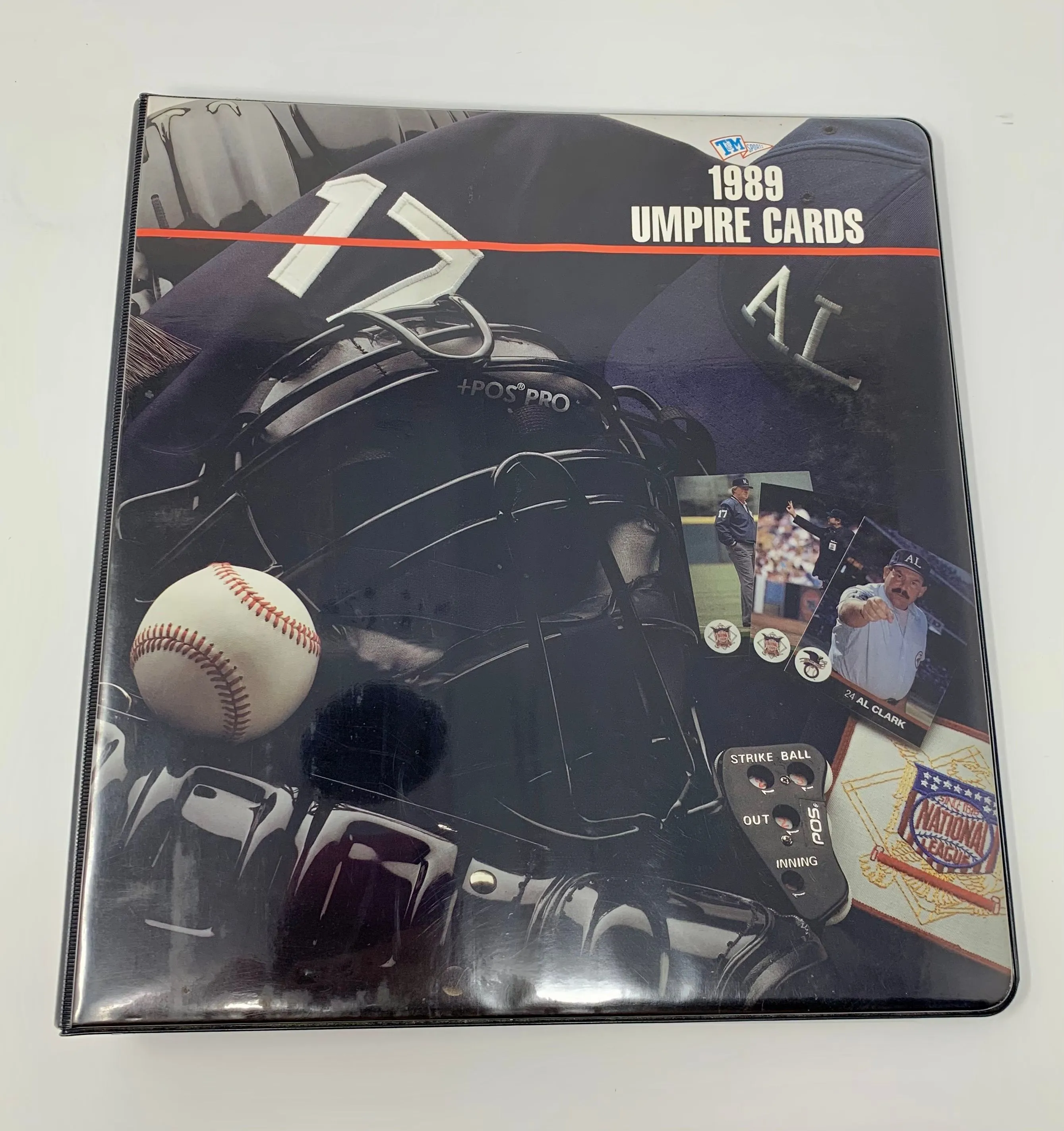 Product image for Umpire Set In Binder 1989 T & M Sports WNT4