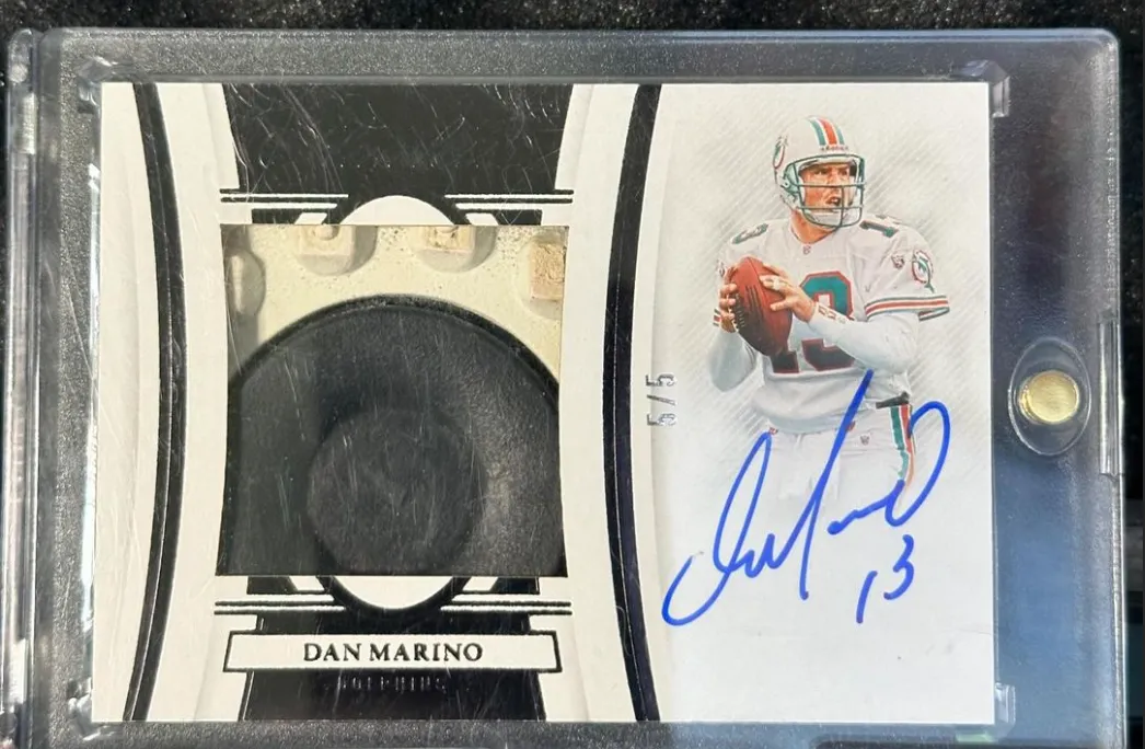 Product image for Dan Marino - 2022 Flawless - Cleat Auto (5/5)