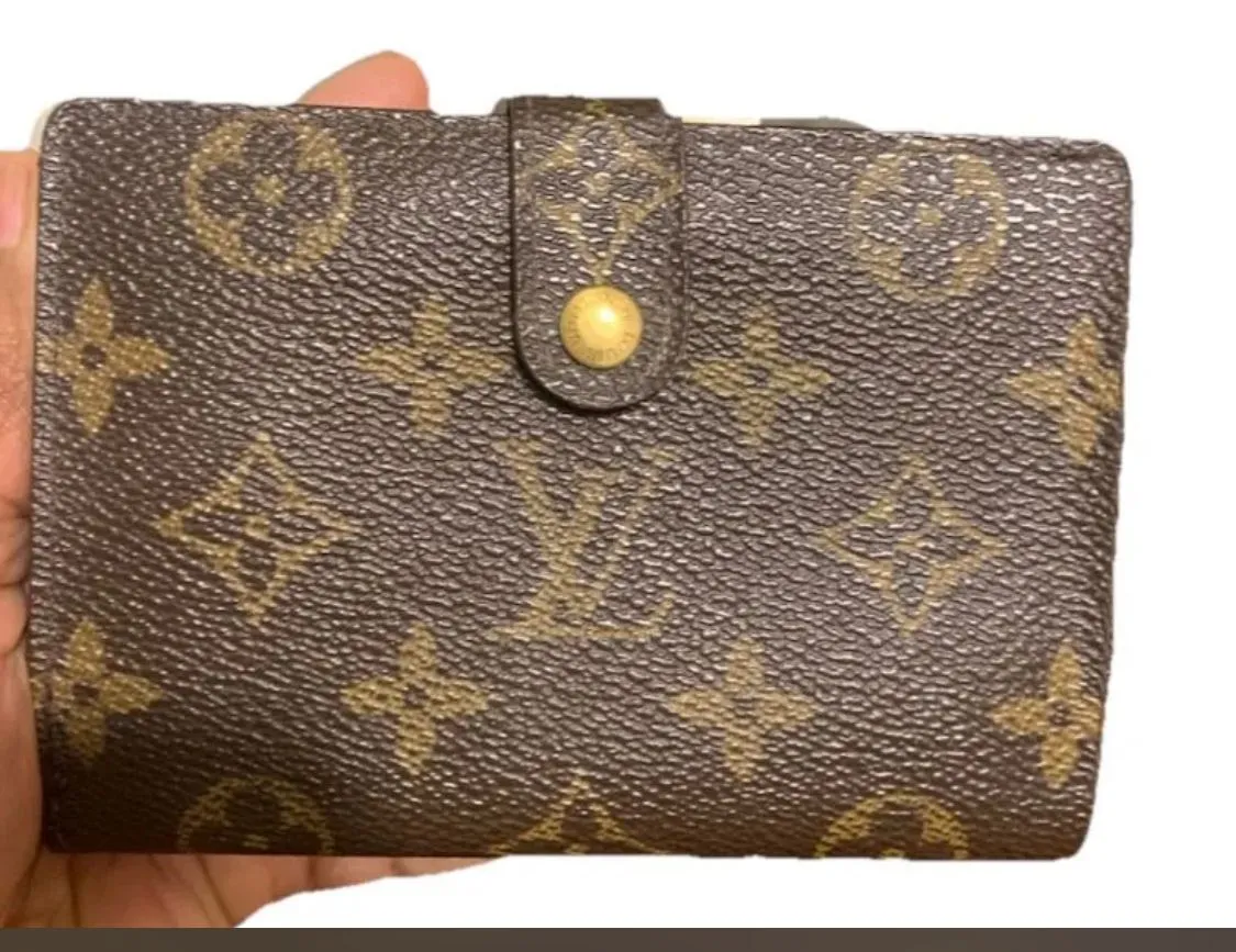 Product image for Louis Vuitton Monogram kiss lock Wallet