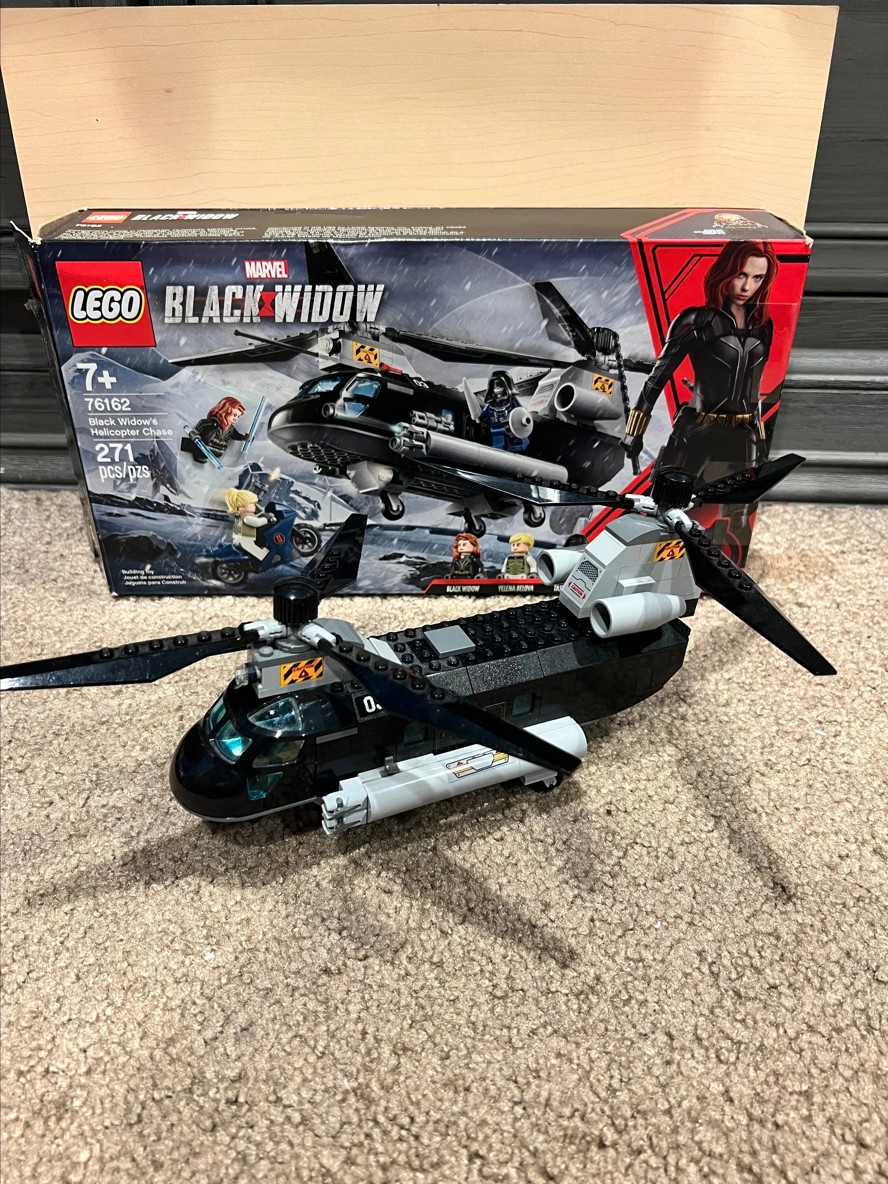 Product image for LEGO Super Heroes: Black Widow's Helicopter Chase (76162) Taskmaster