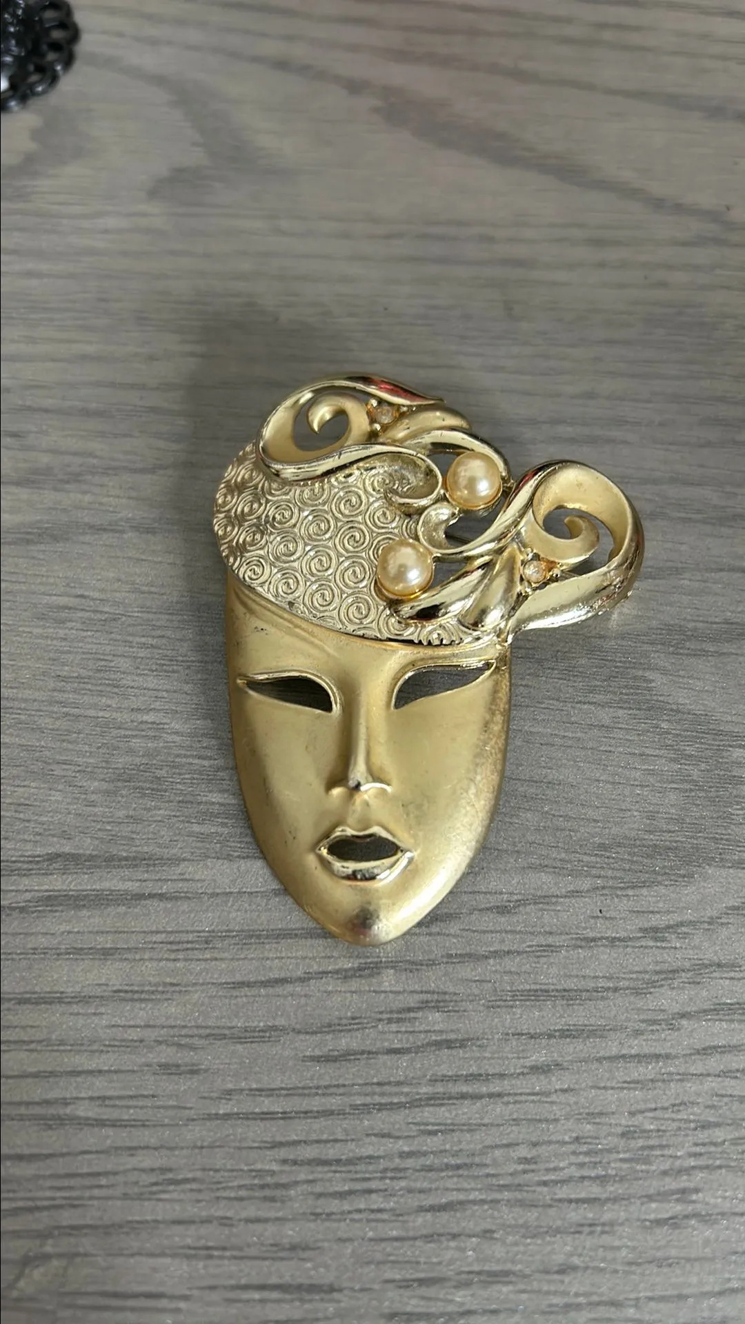 Product image for Classy Lady Brooch