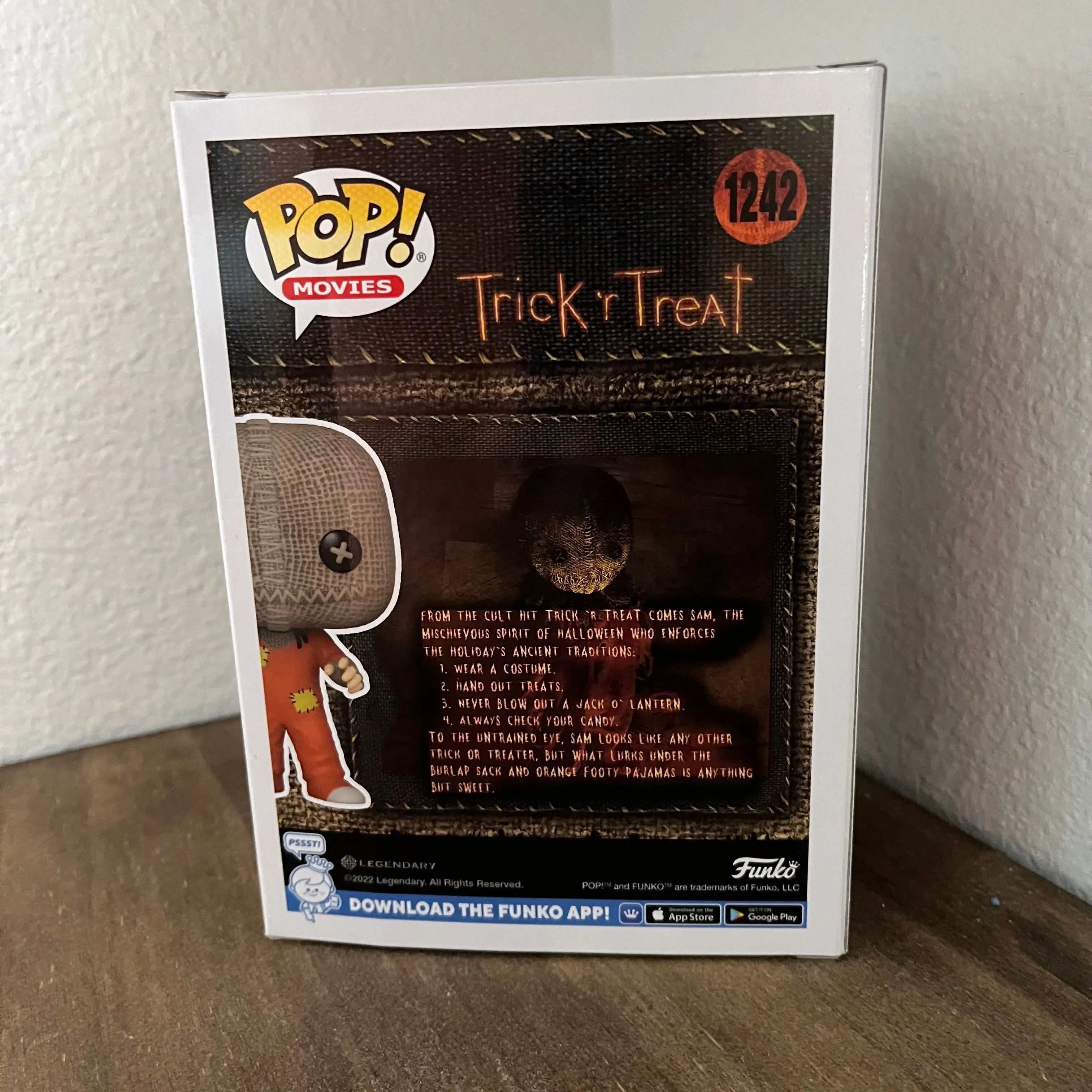 Product image for Funko Pop! Movies: Trick ‘R Treat – Sam (HOLDING CANDY SACK) #1242 w/Protector