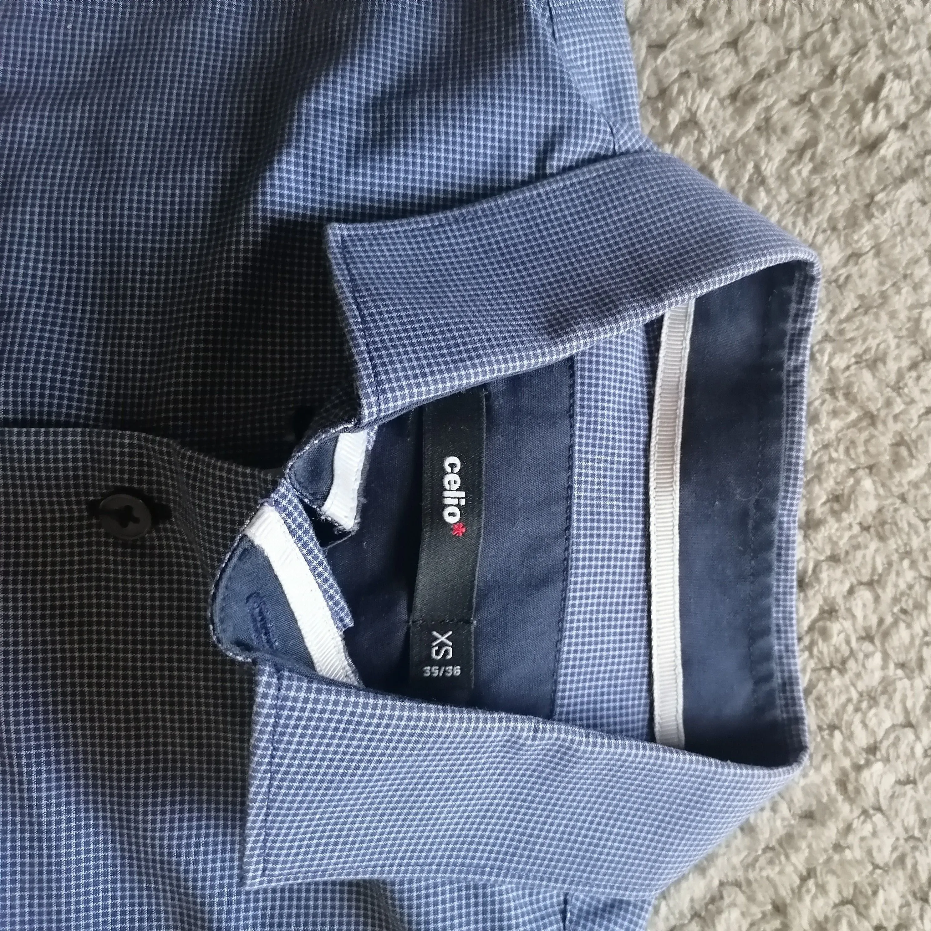 Listing Image Blurred Background