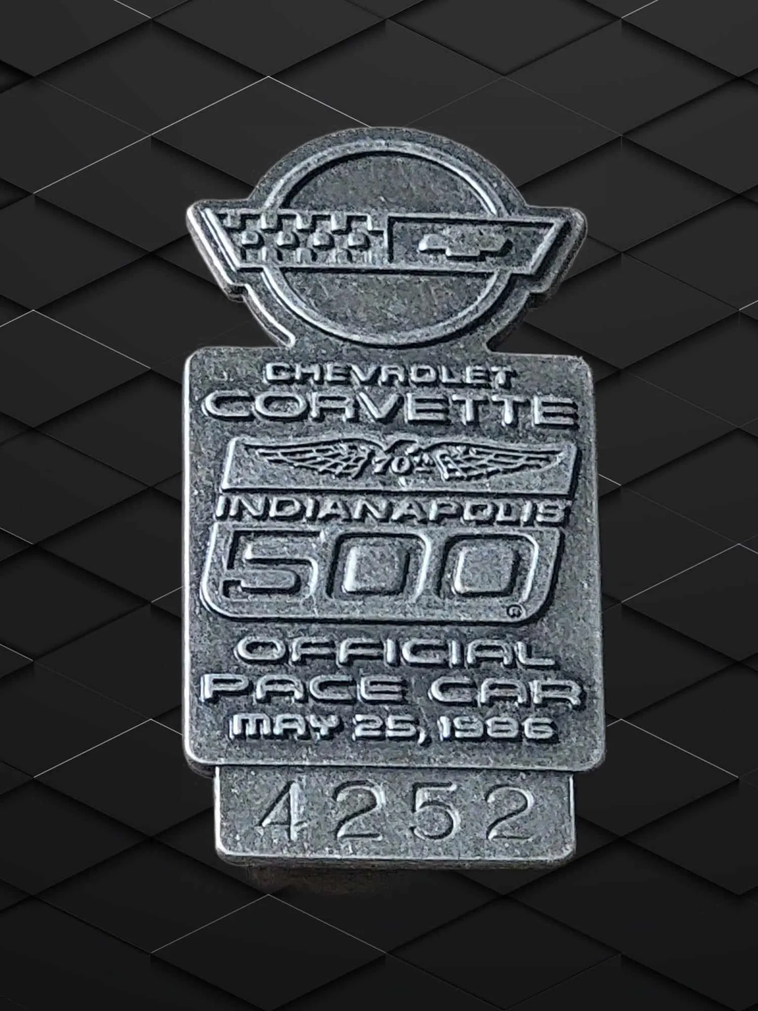 Product image for 1986 Indianapolis 500 Silver Pit Badge *Bobby Rahal
