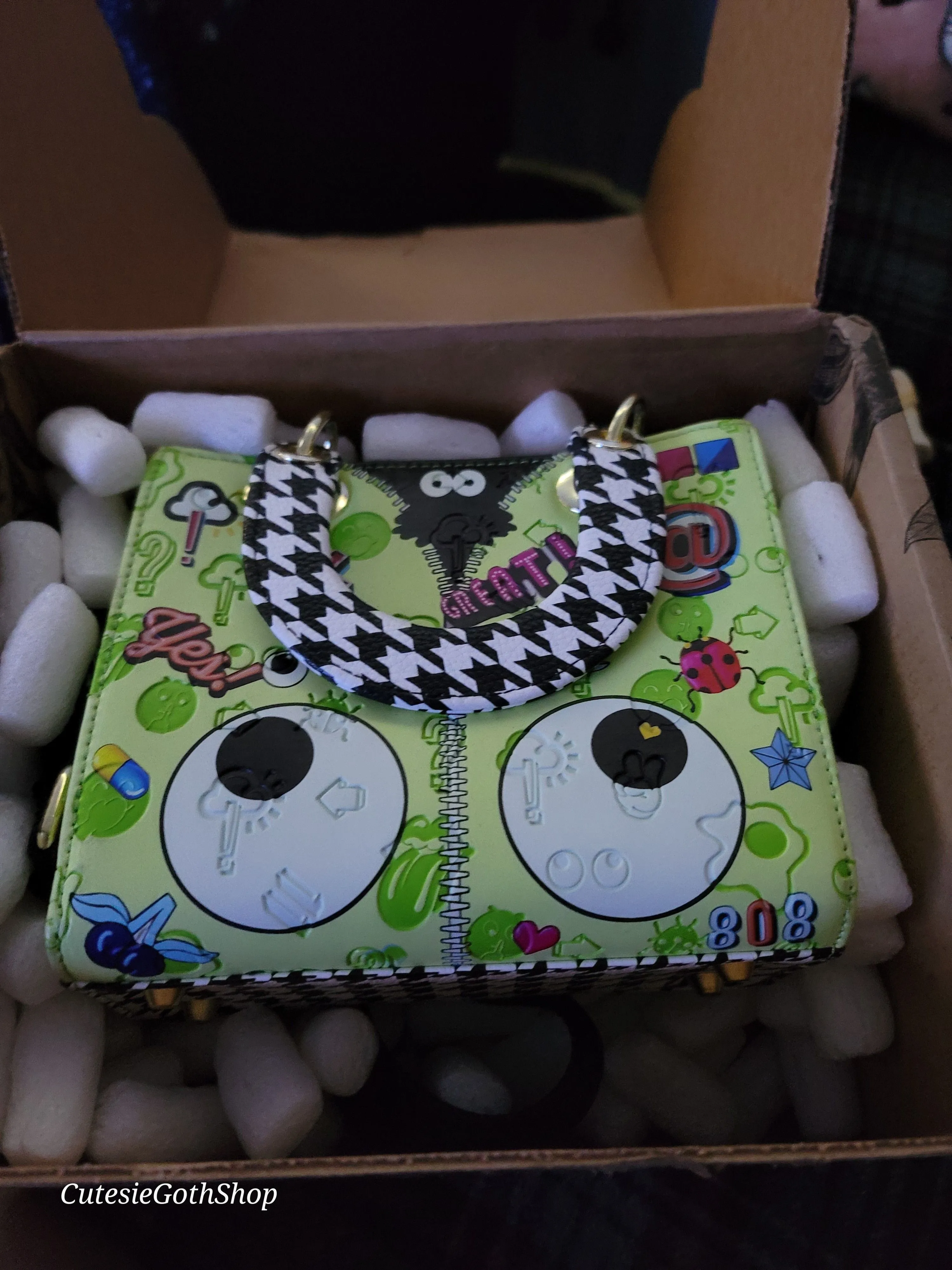 Product image for Green Eye Theme Purse