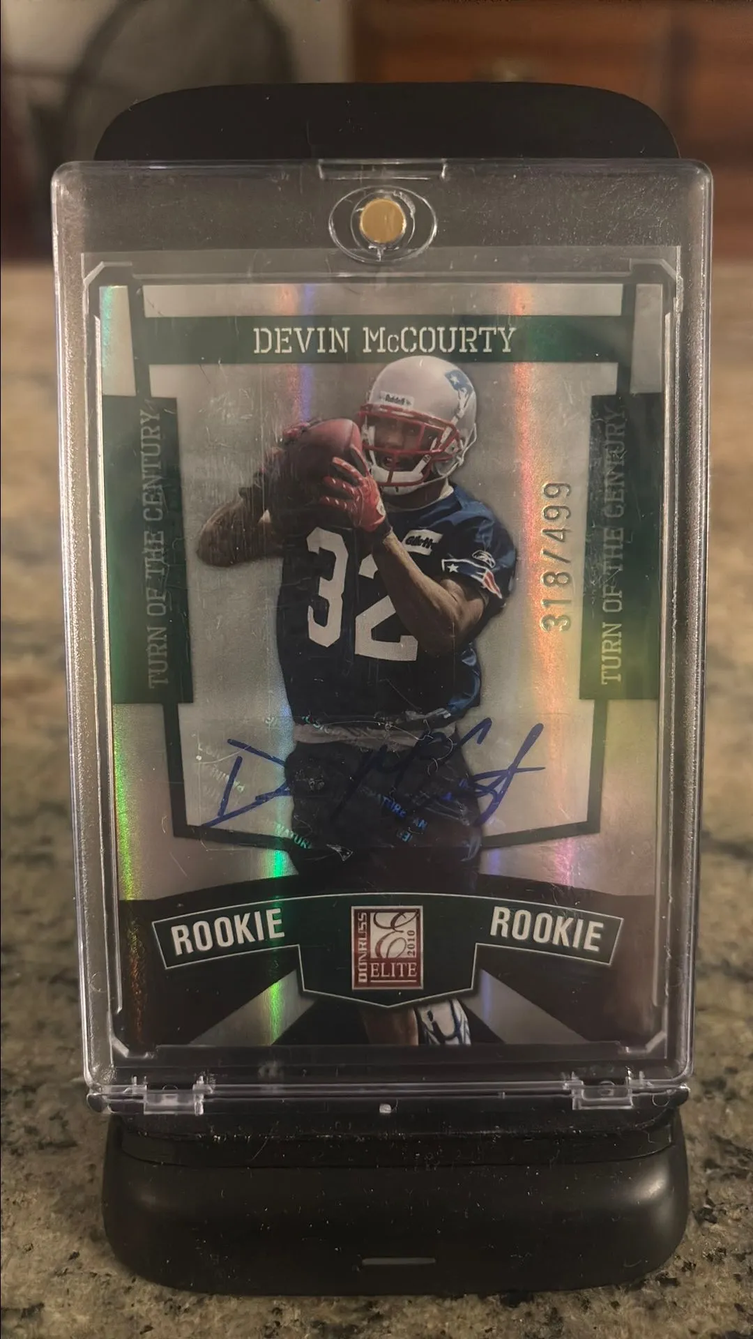 Product image for Devin McCourty Rookie Auto /499