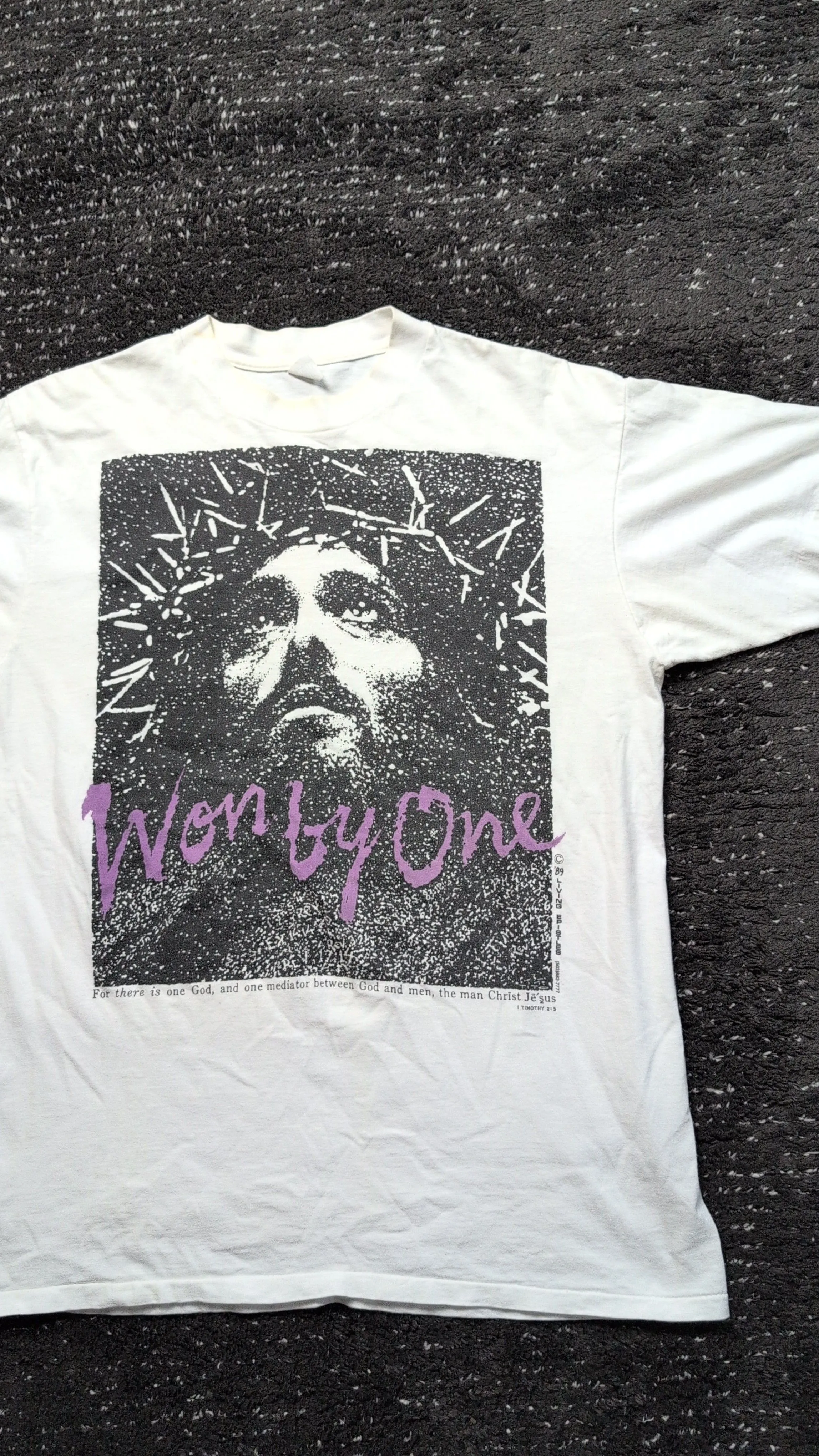 Product image for 1989 Living Epistiles Won by One Jesus Christ Portrait Shirt XL
