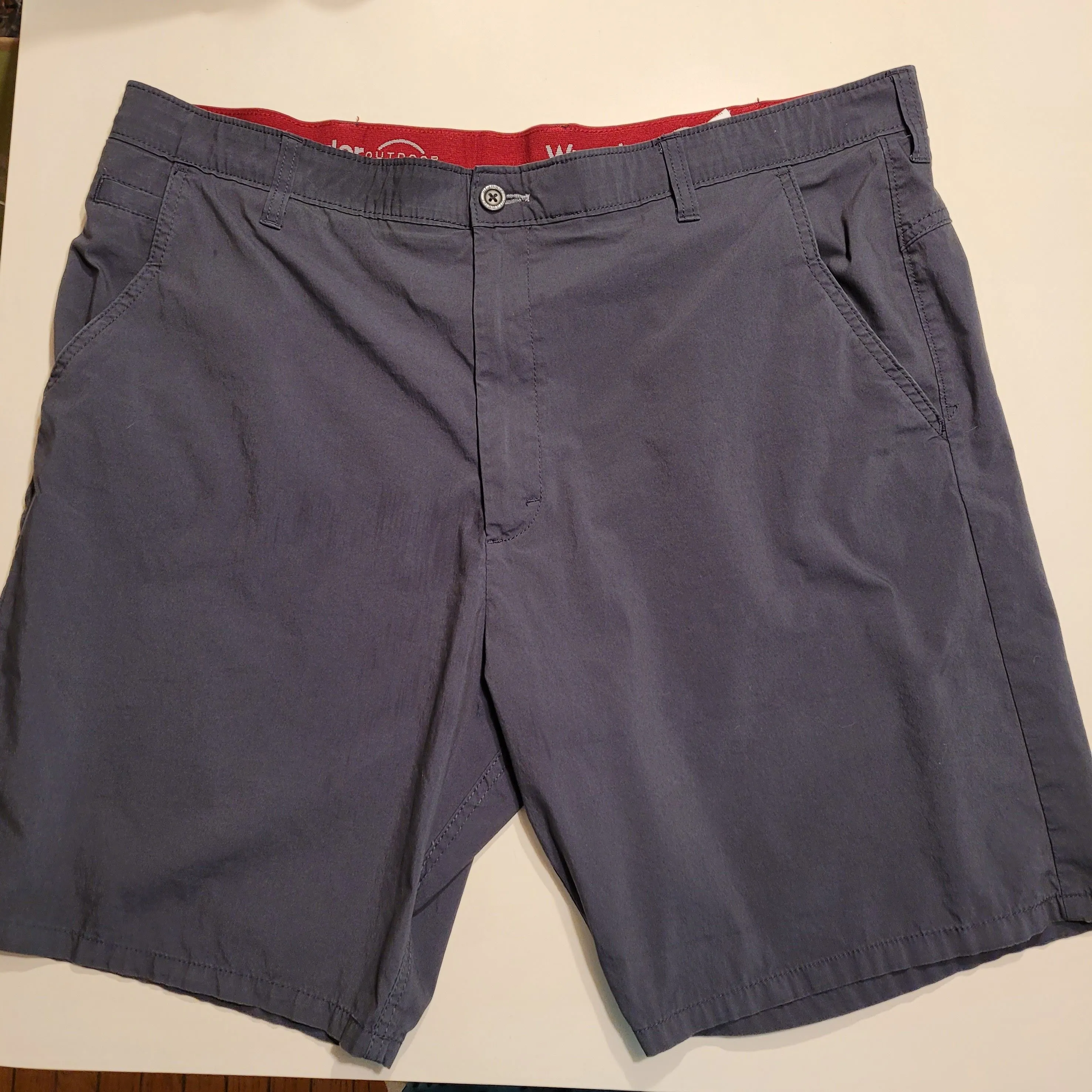 Product image for #46 Wrangler Outdoor Hiking Stretch sz 42 Shorts Washed Black/Dark Gray