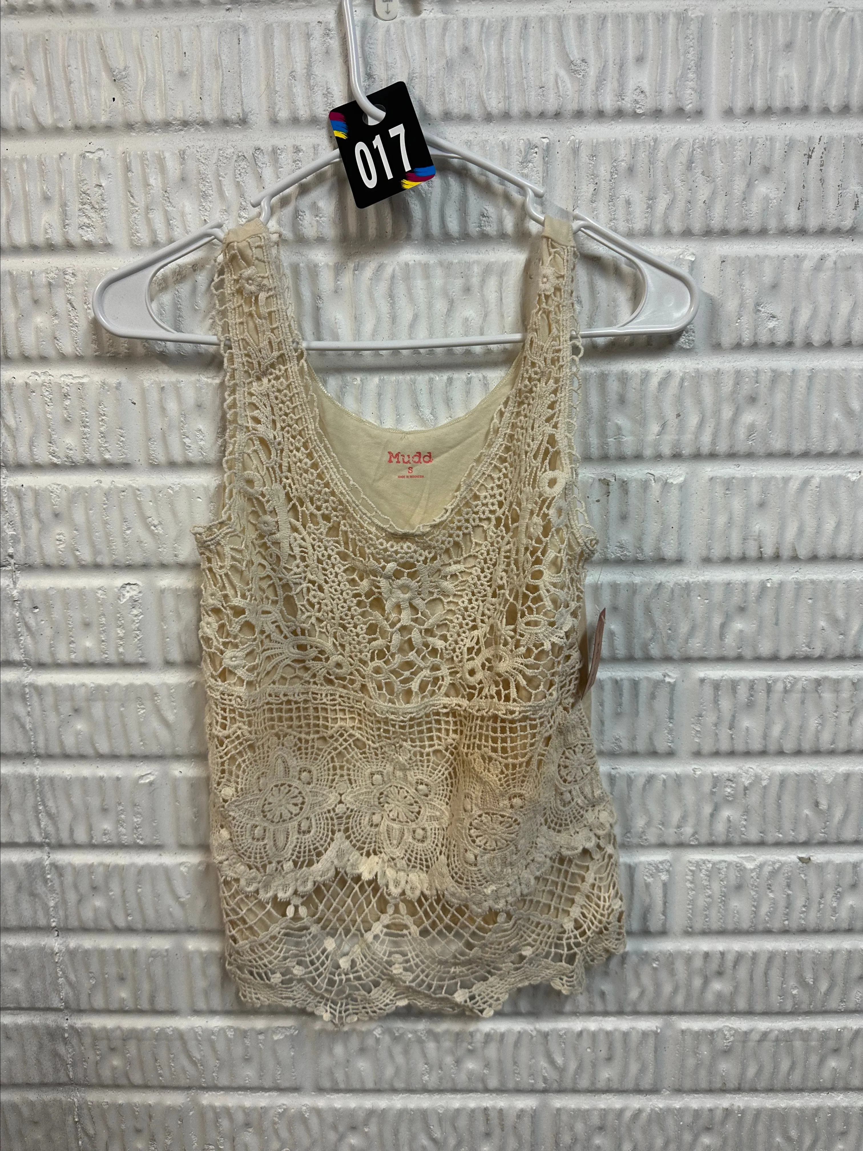 Product image for 17B NWT MUDD Tank Top // small
