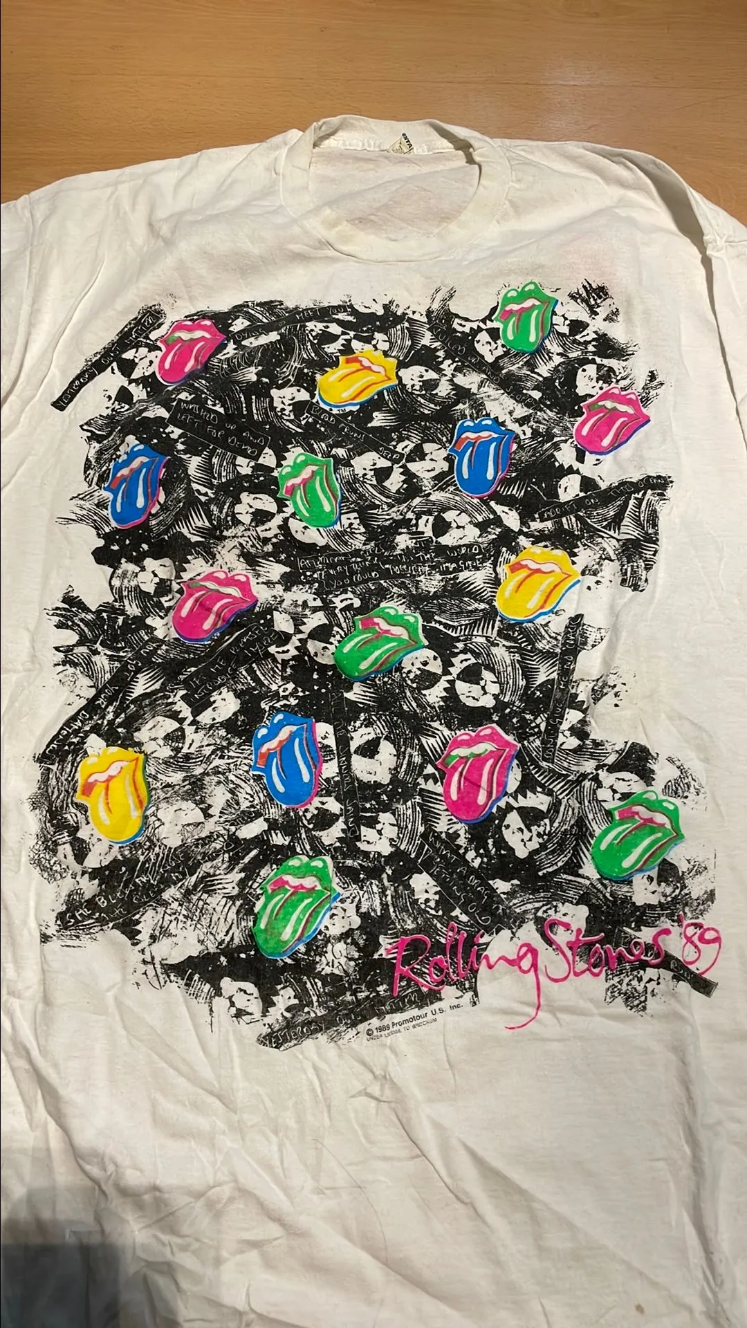 Product image for 1989 ROLLING STONES TOGUES ART TOUR SHIRT ADULT 3XL
