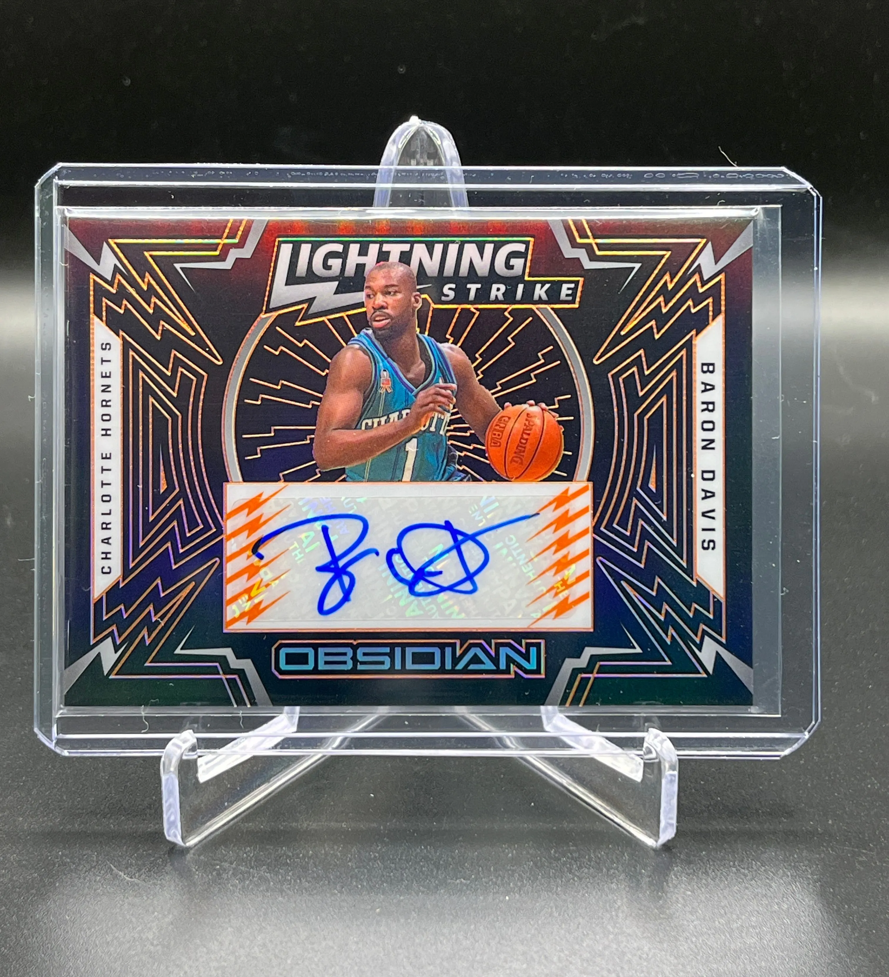 Product image for 2020-21 Panini Obsidian Baron Davis Orange Etch Lighting Strike Auto SP /25 #LS-BDV