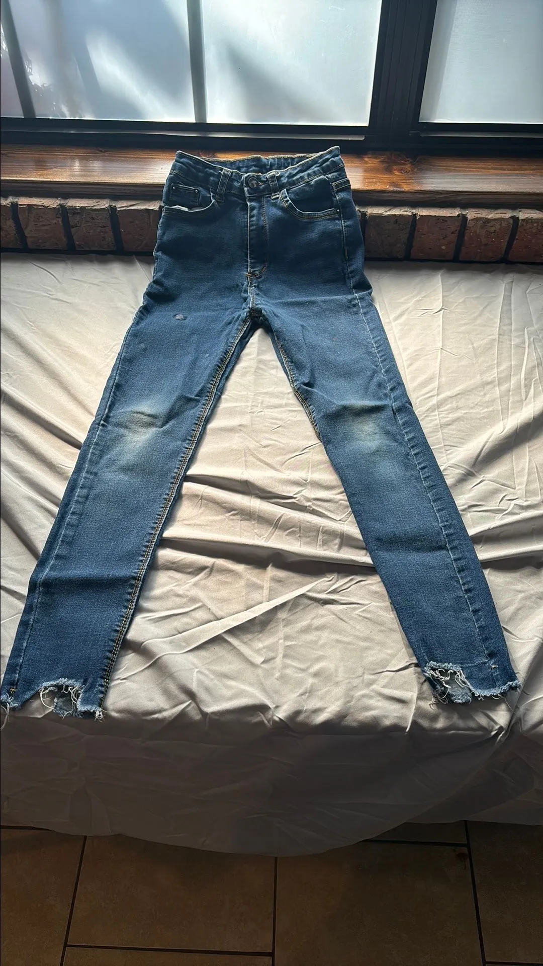 Product image for Jeans for 3 women's or 8 kids