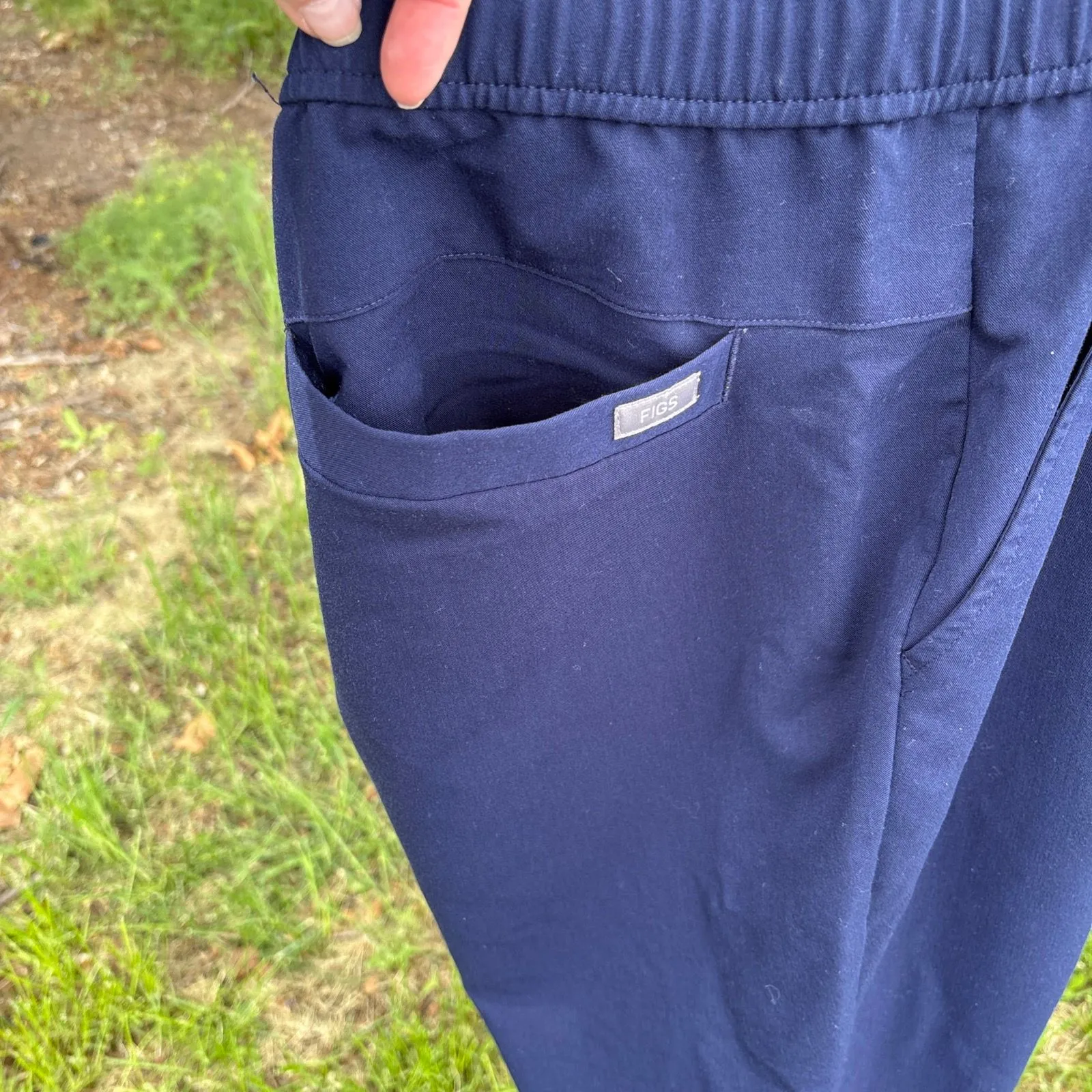 Product image for Figs Tansen Jogger Men's Size XL Navy Blue Technical Scrub Pants Medical Uniform