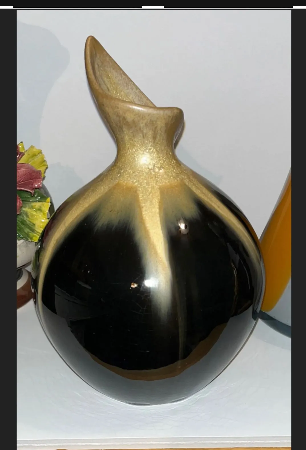 Product image for 10 - Beautiful unique vase