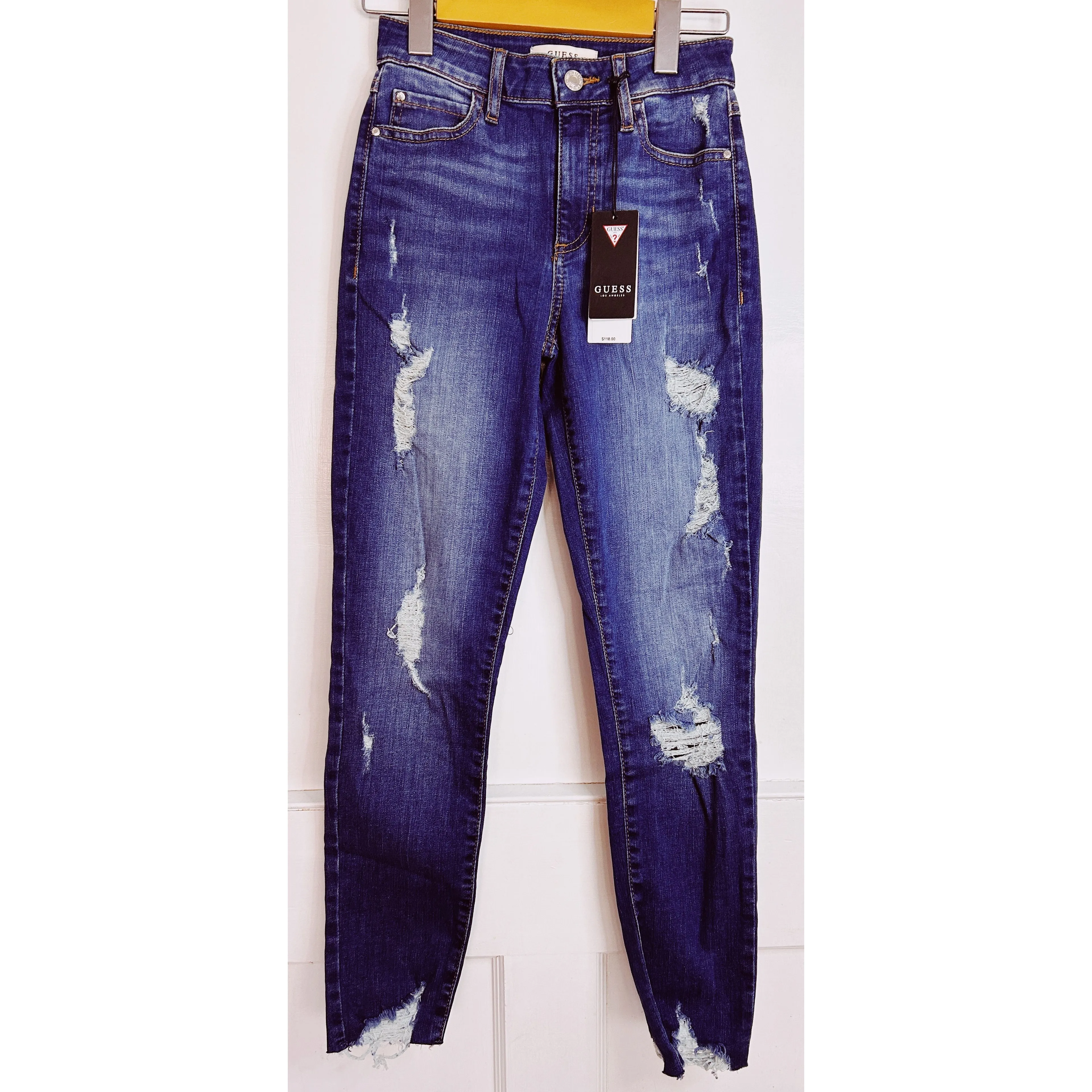 Product image for BNWT Guess 1981 High Rise Skinny Jeans Size 24