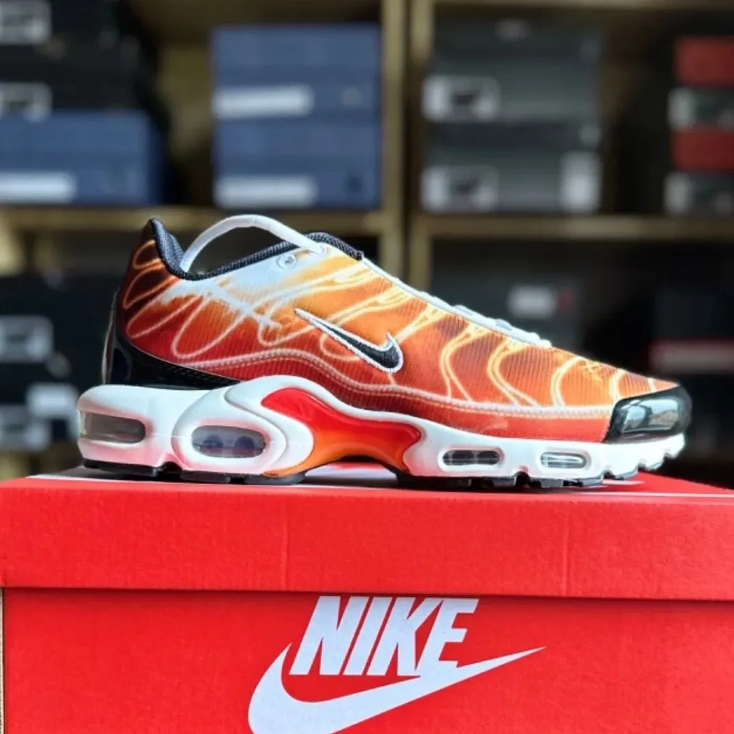 Product image for Nike Air Max Plus - Sport Red (UK 9.5)