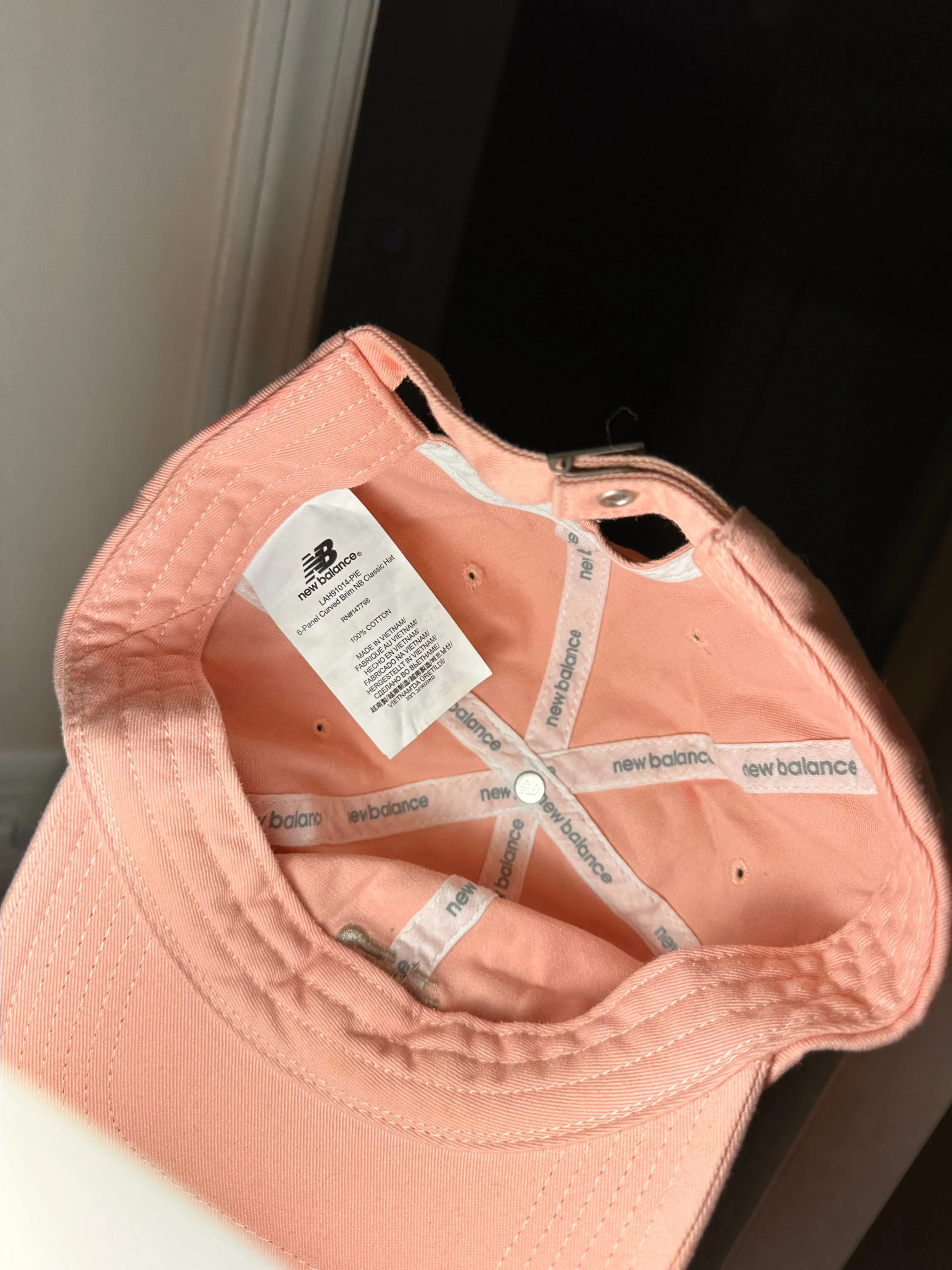 Listing Image Blurred Background