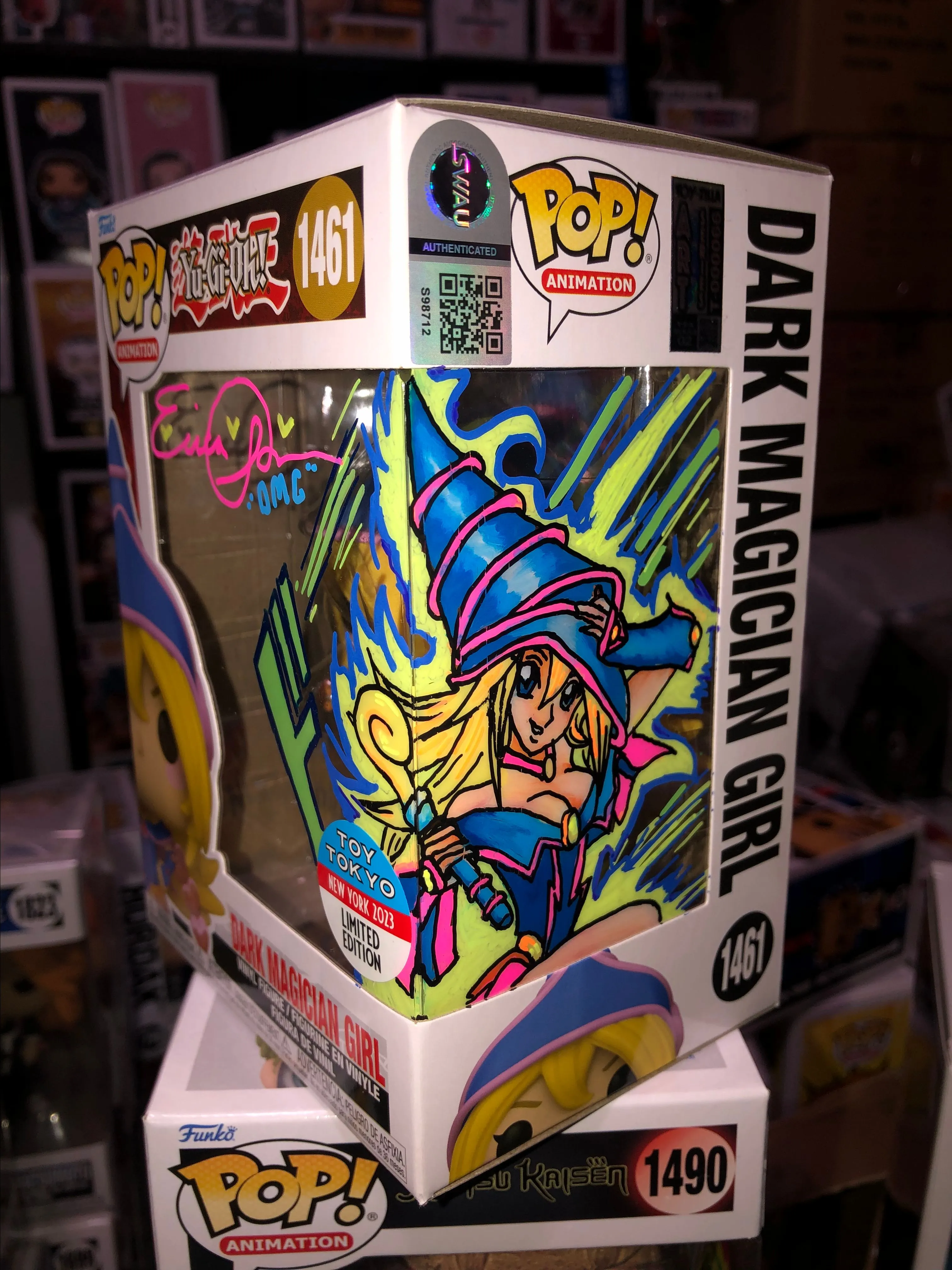 Product image for NYCC YU-GI-OH Dark Magician Girl SIGNED ART POP! TZ2-66