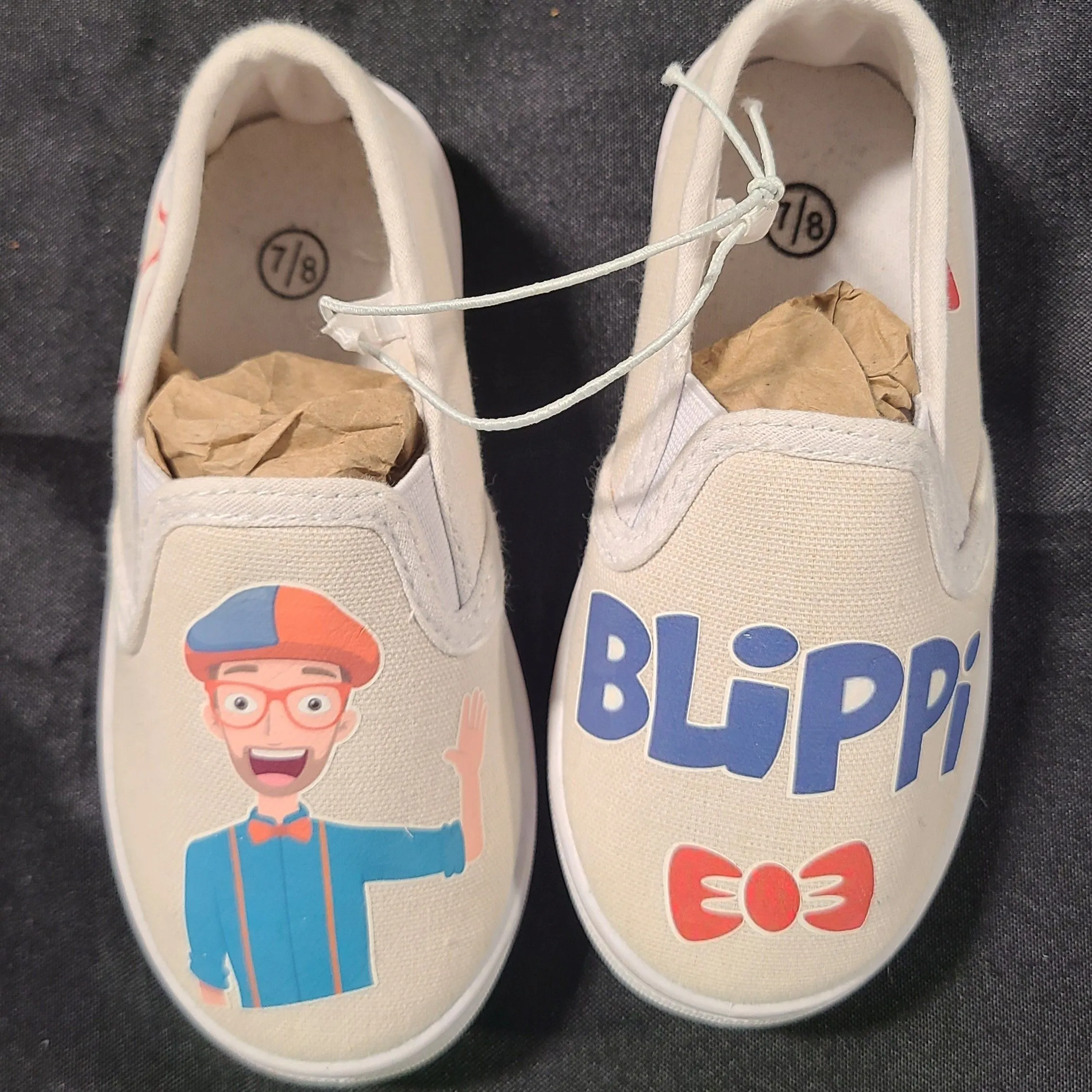 Product image for Custom Blippi Canvas Easy-On | 7/8