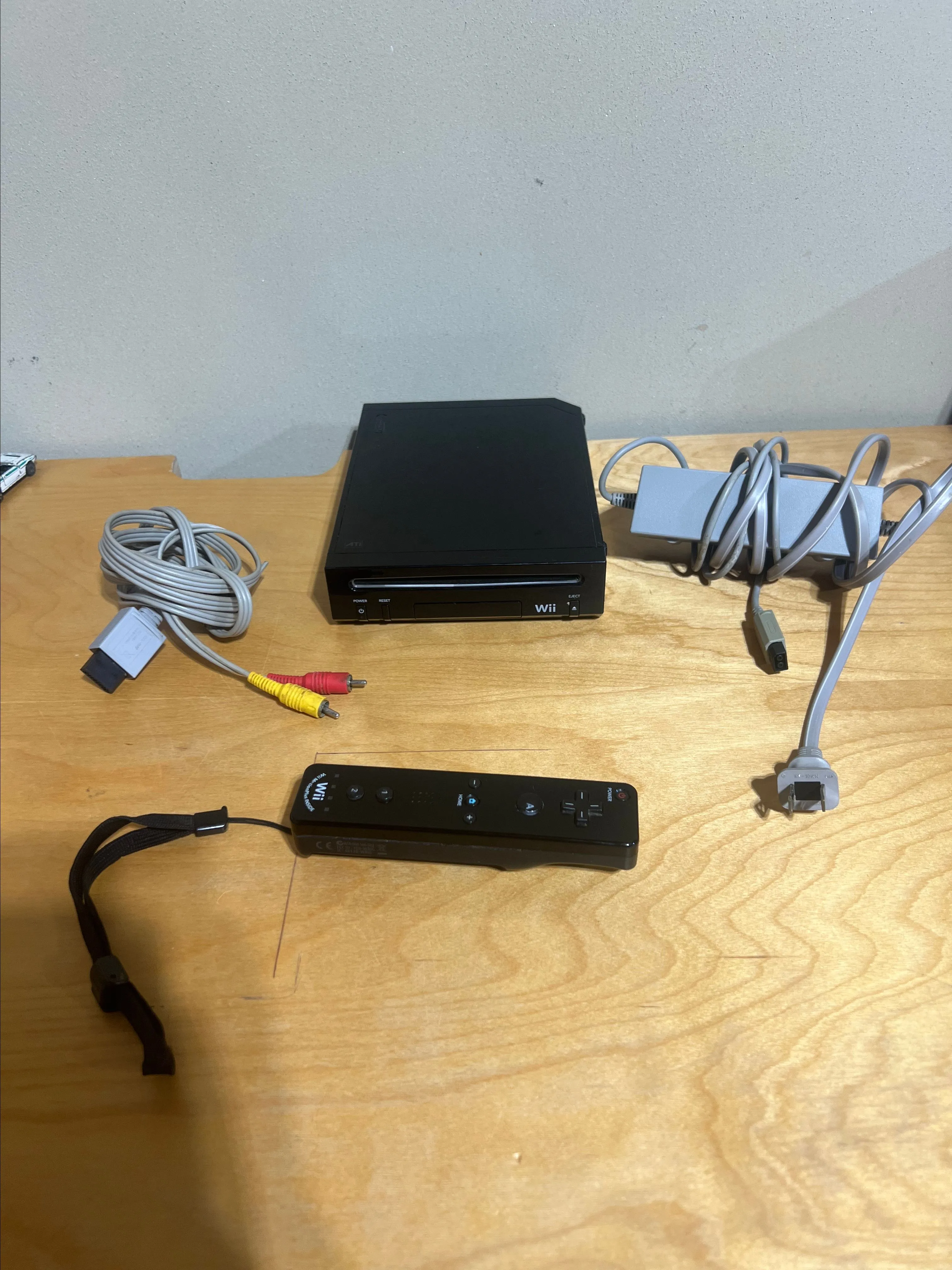 Product image for Nintendo Wii Console BLACK RVL-101(USA) cords No Sensor TESTED WORKING