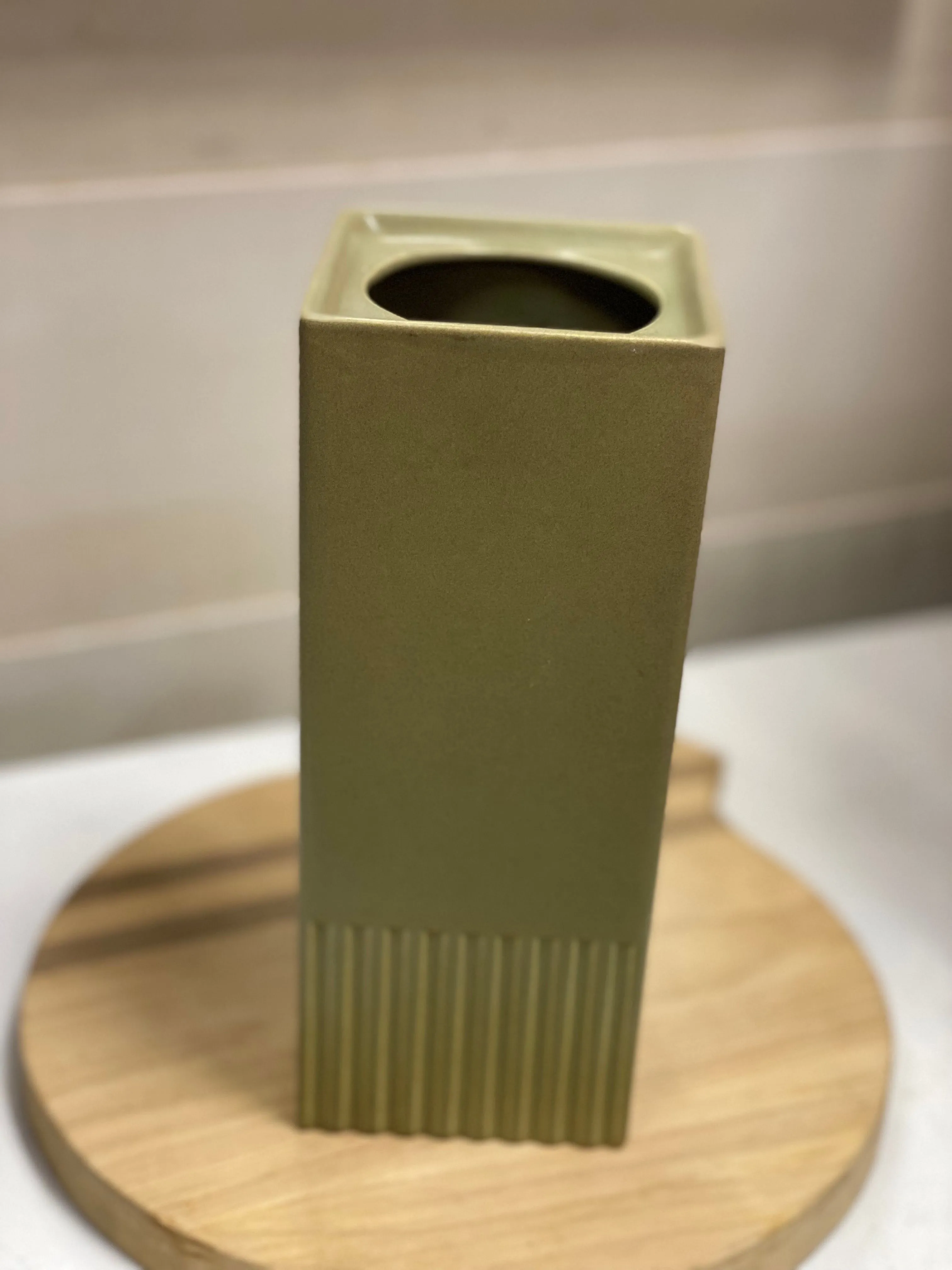 Product image for Vintage MCM Green Hyalyn Vase