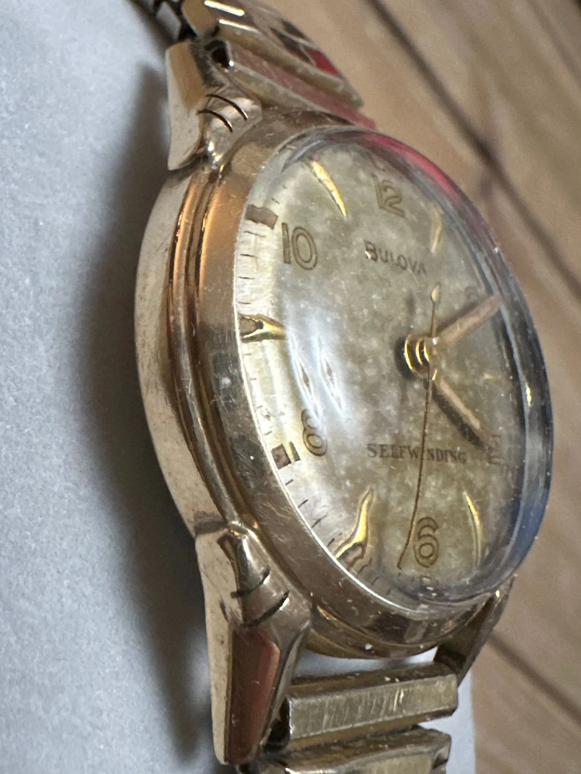 Listing Image Blurred Background