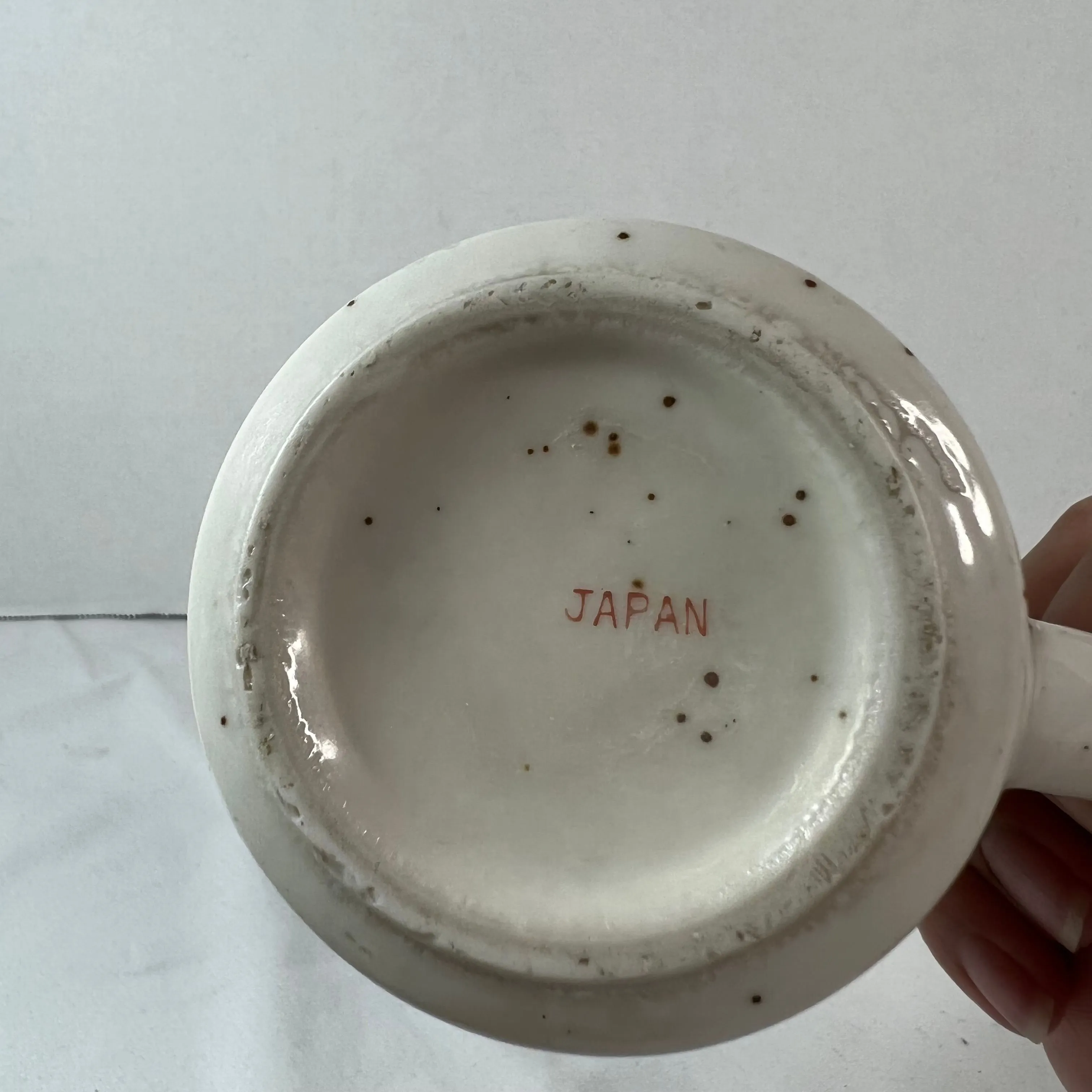 Listing Image Blurred Background