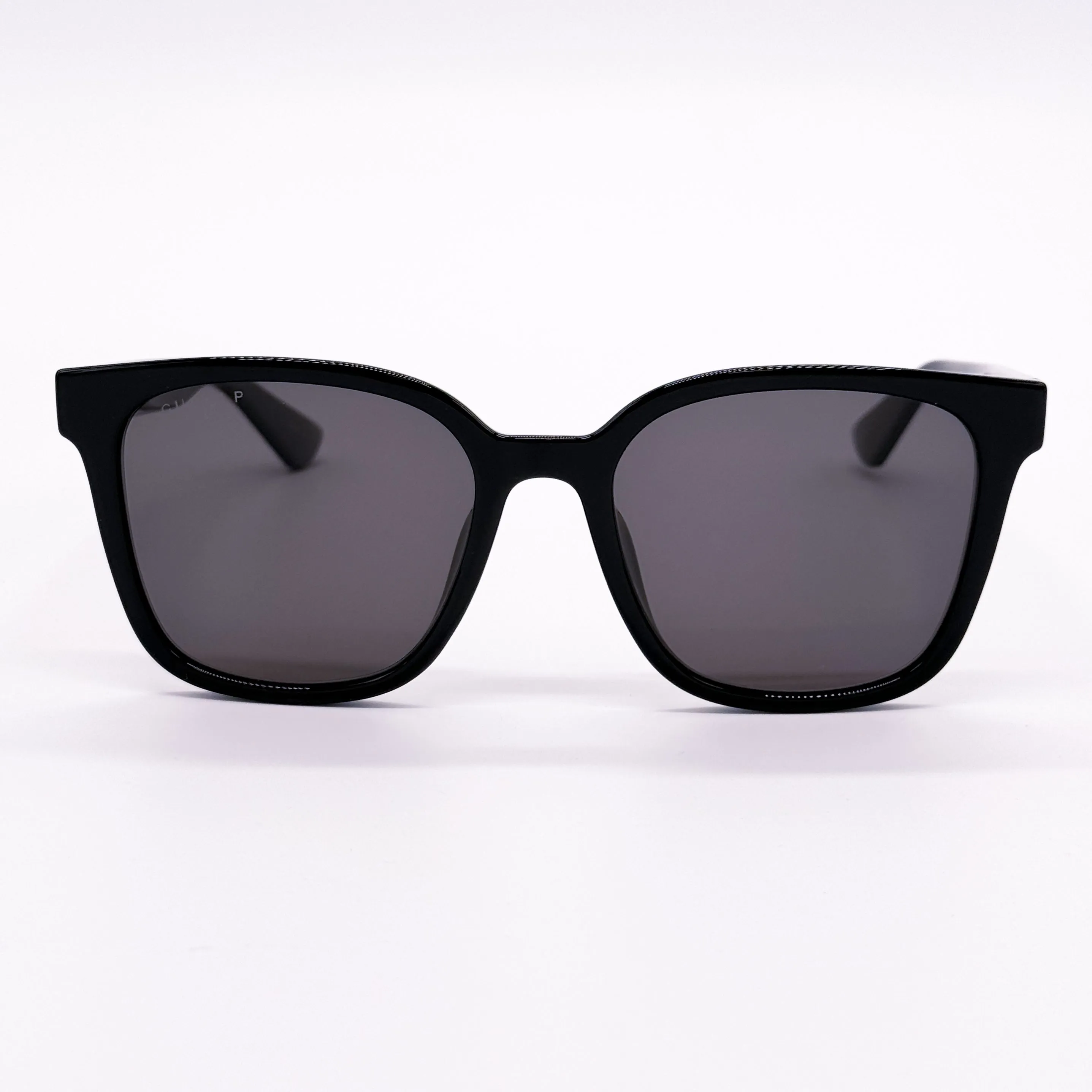 Listing Image Blurred Background