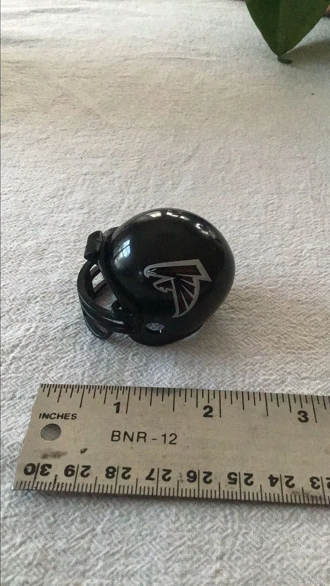 Product image for Falcons Riddell mini football helmet 2016