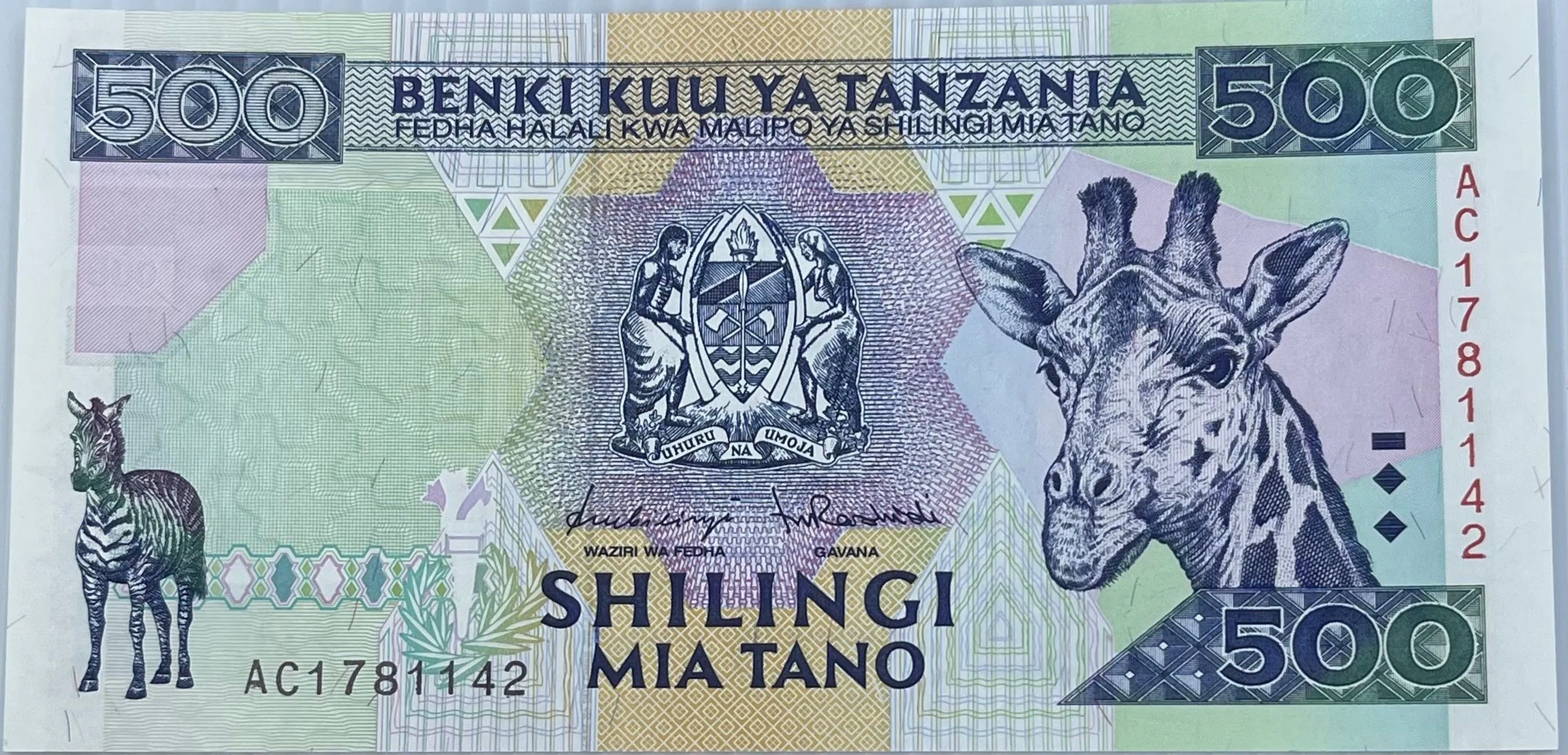 Product image for Tanzania 1997 500 Shilingi P-30 UNC Giraffe & Zebra World Banknote Currency