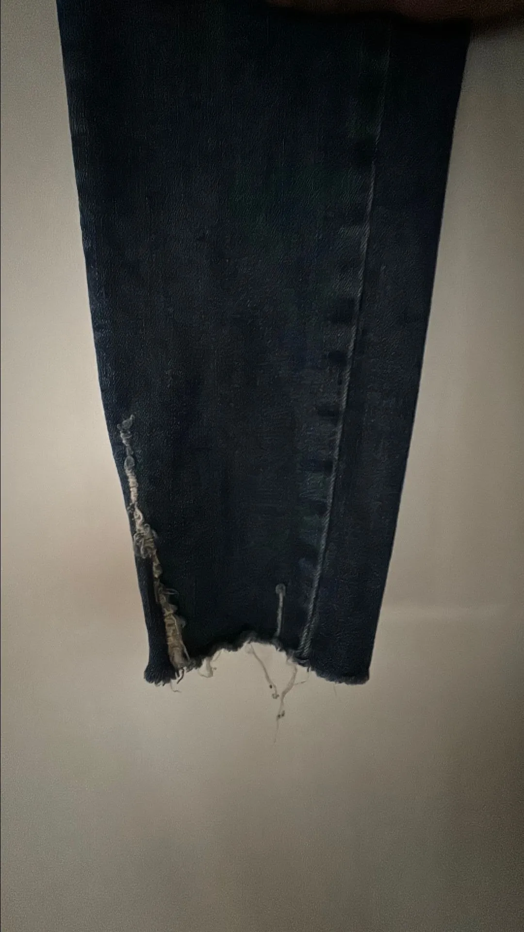 Listing Image Blurred Background