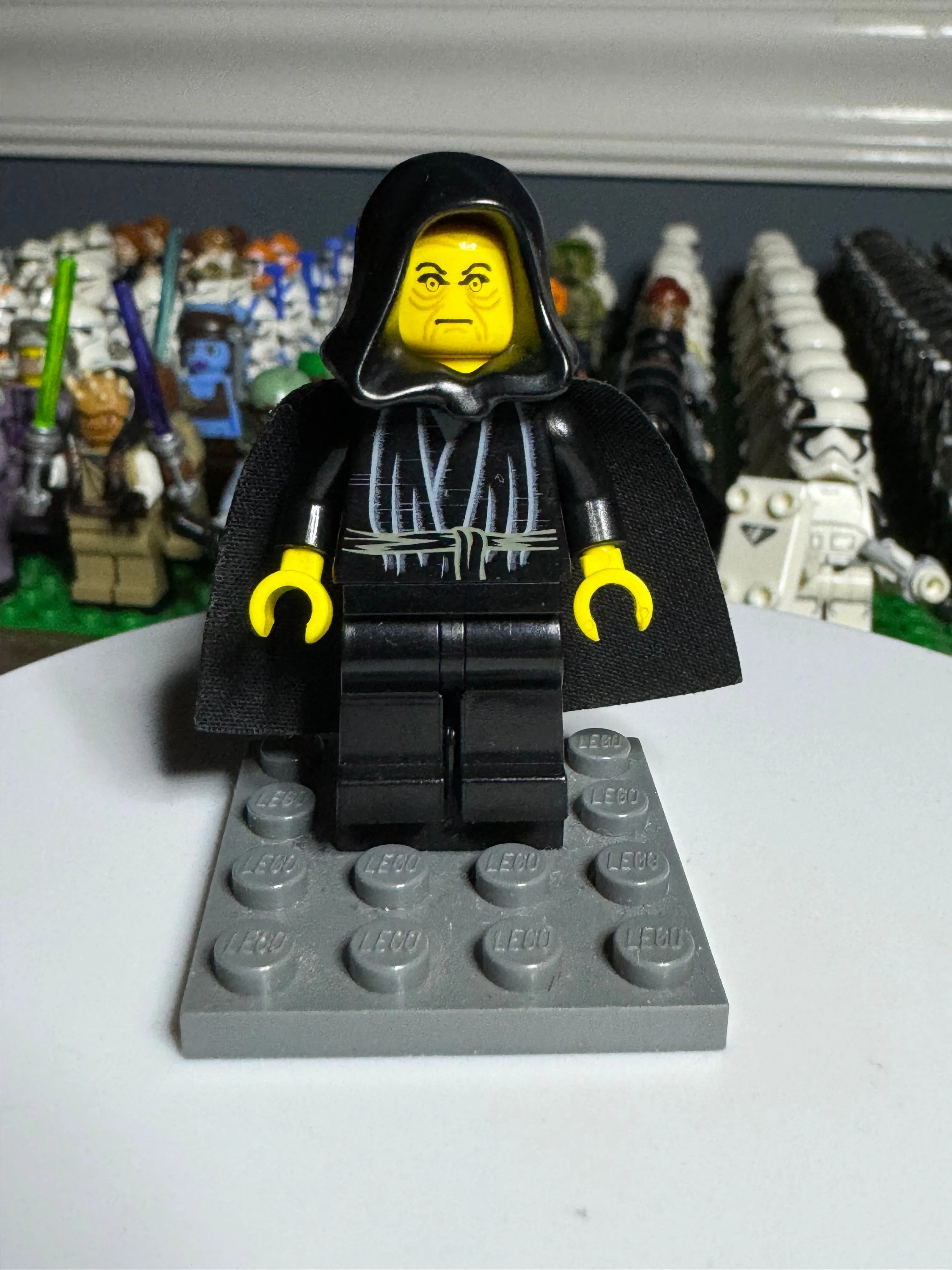 Product image for Emperor Palpatine Yellow Face and Hands