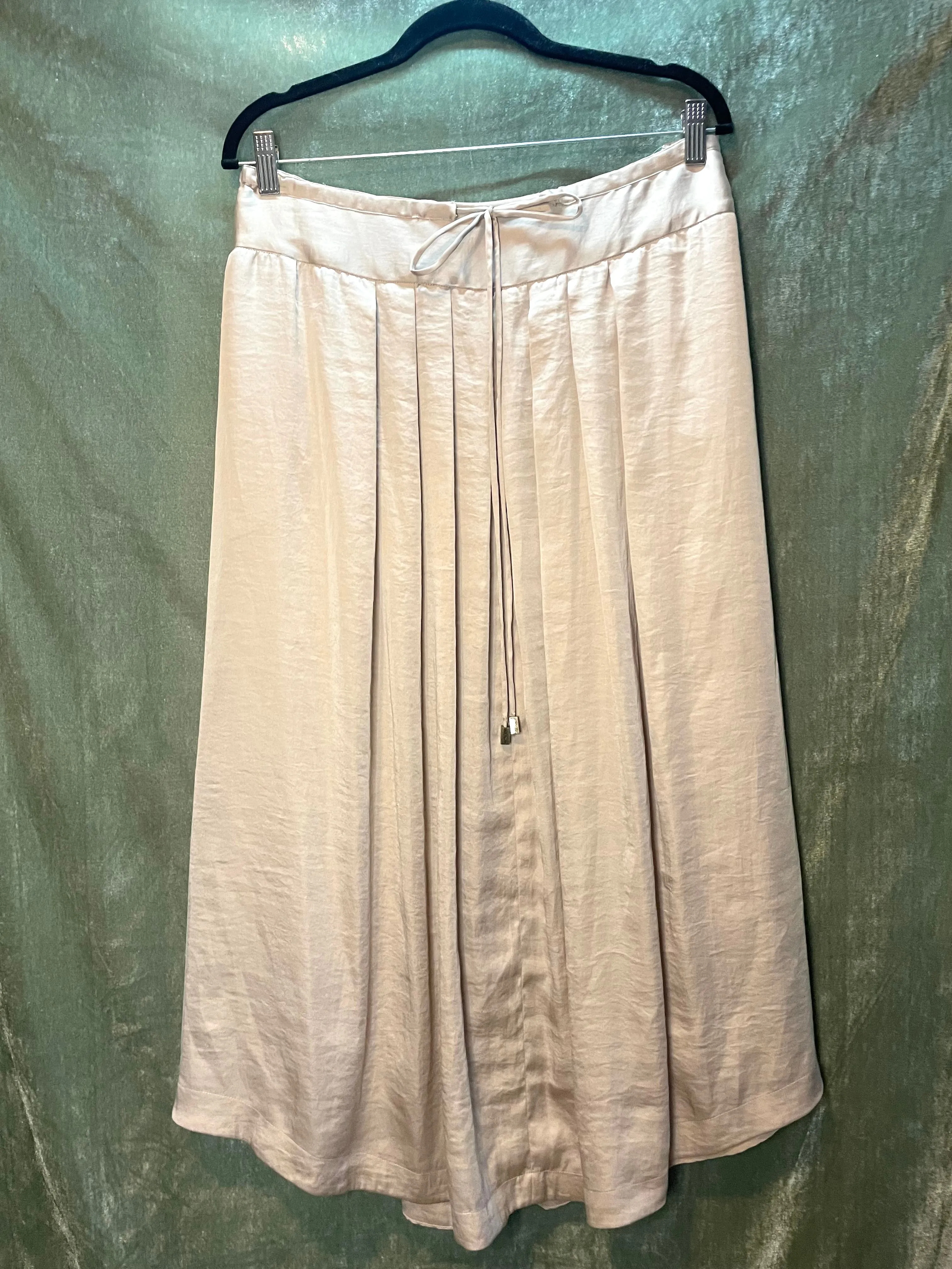 Product image for Vince Camaro, Beige Maxi Shirt satin, Sz 18W/1X, #A38
