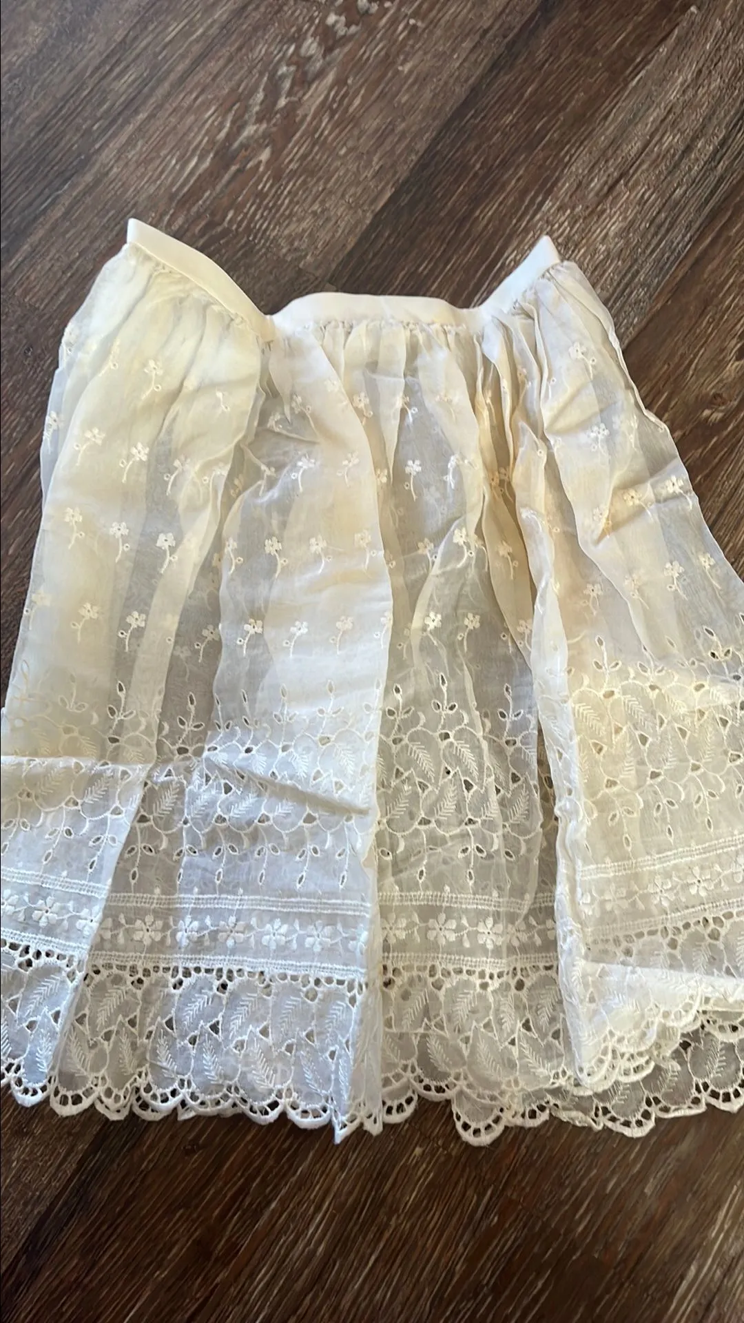 Product image for Vintage Lace style Apron