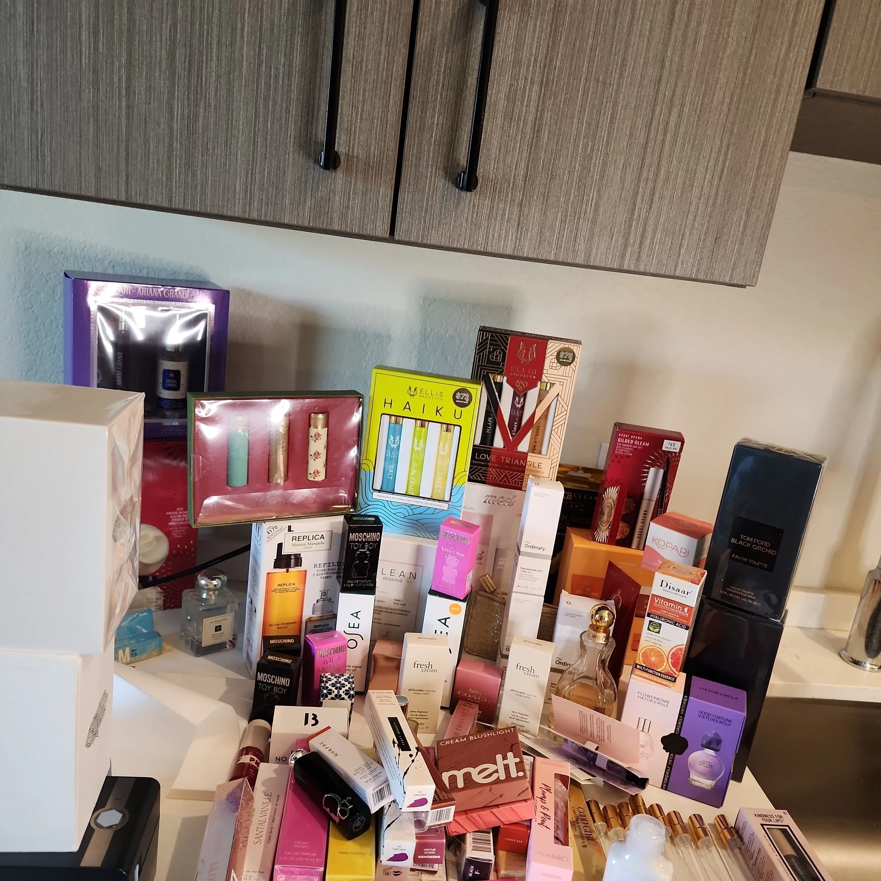 Product image for fill A Beauty Bag Giftsets Available