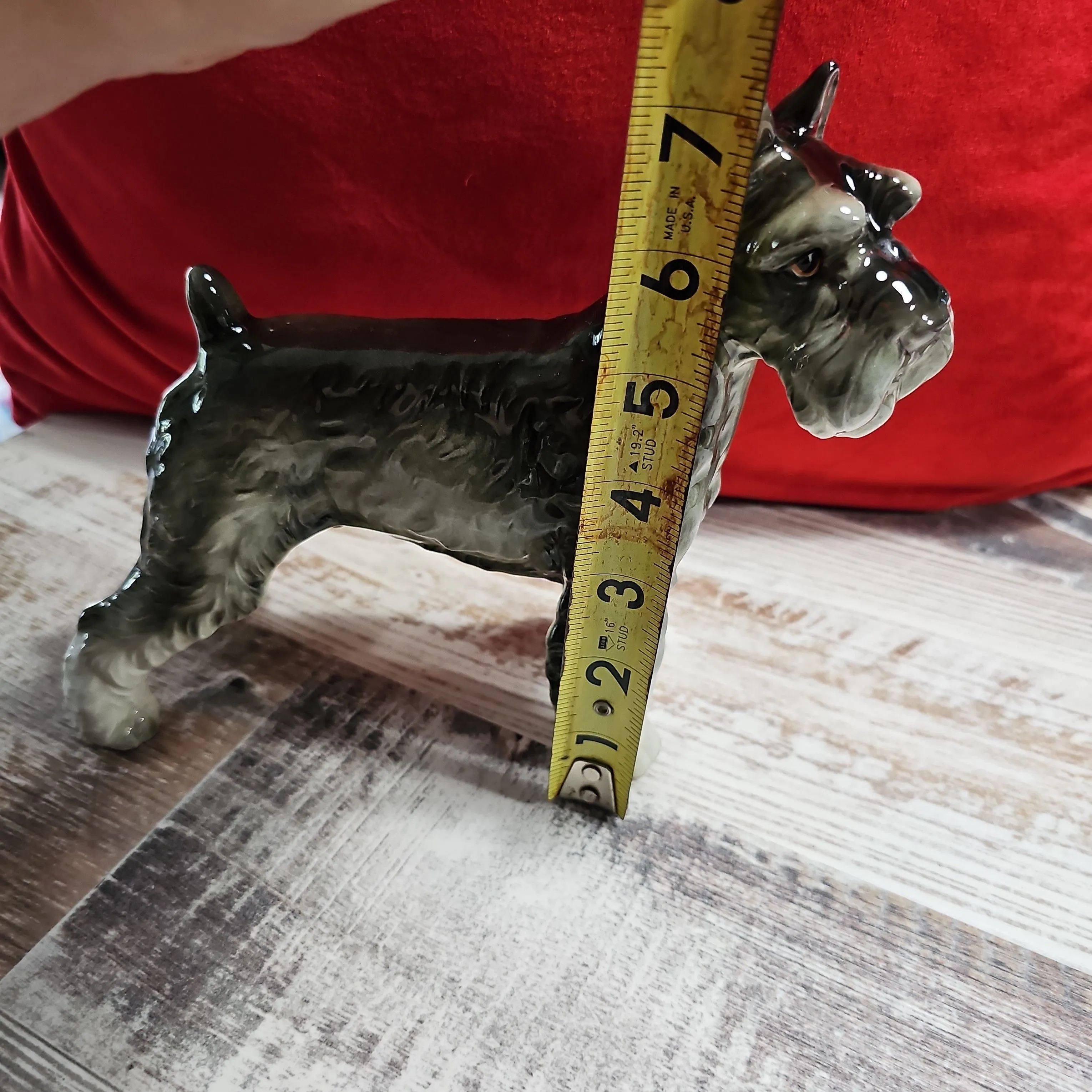 Listing Image Blurred Background