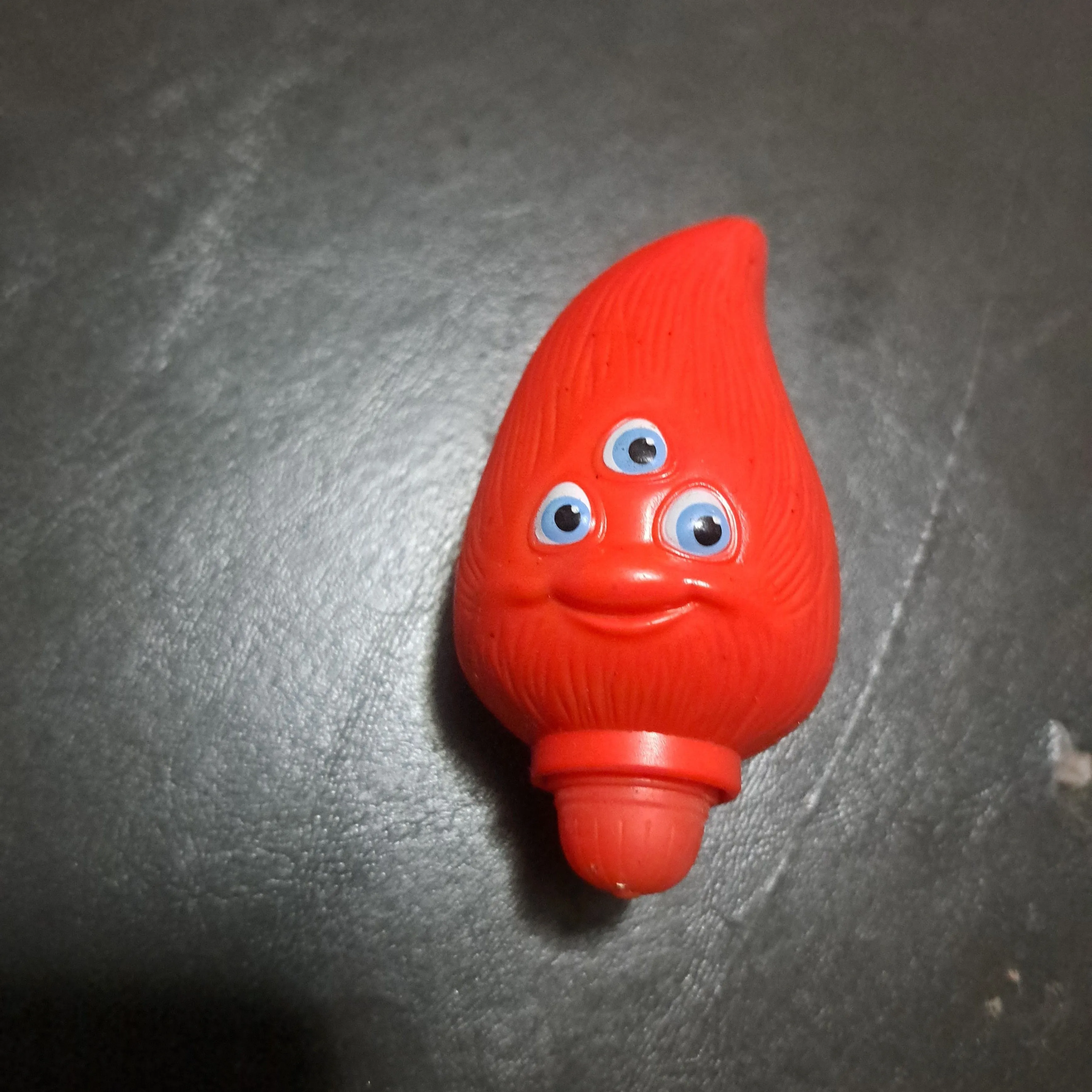 Product image for red spinner toy