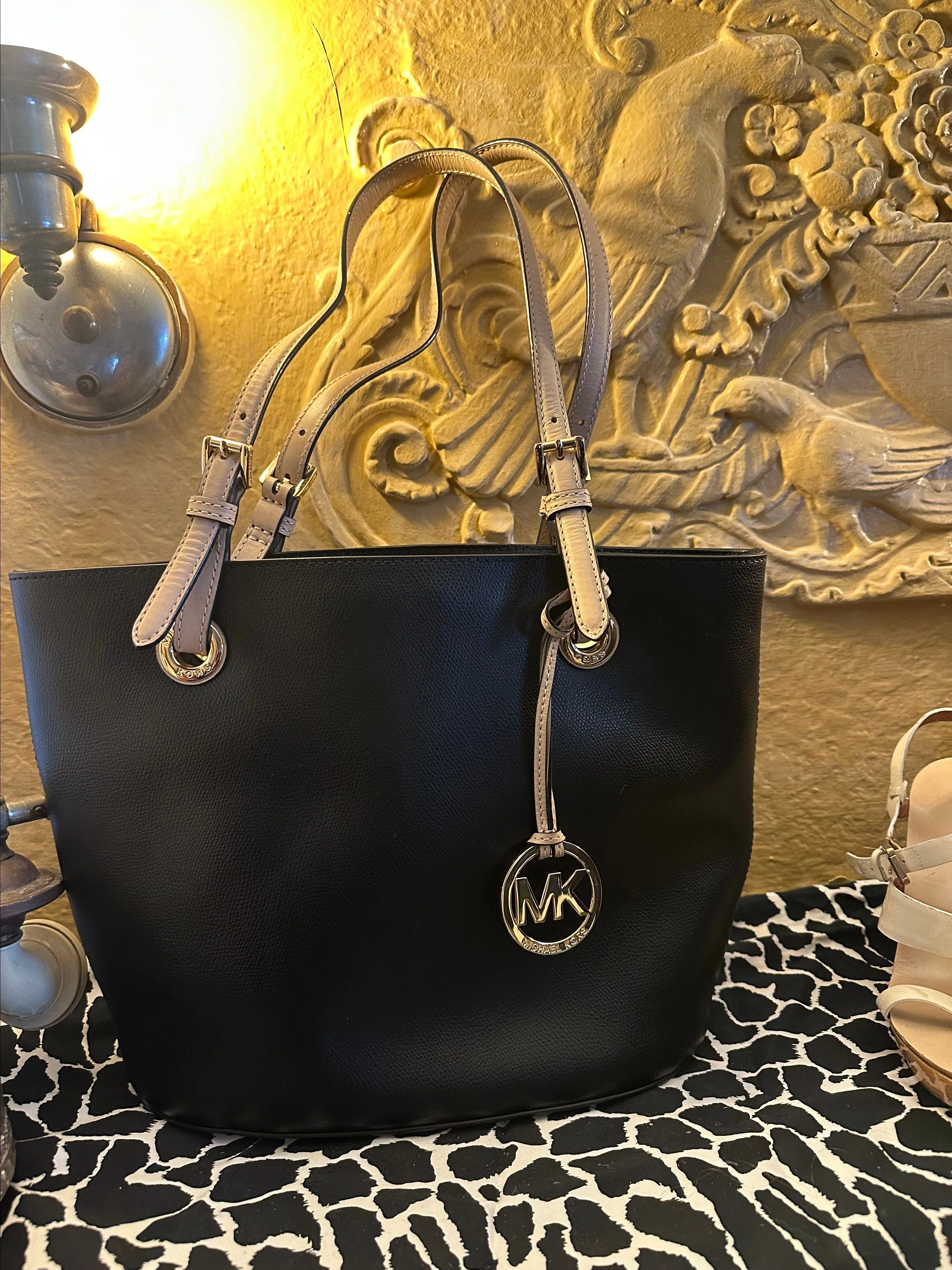 Product image for Mk tote black with tan straps