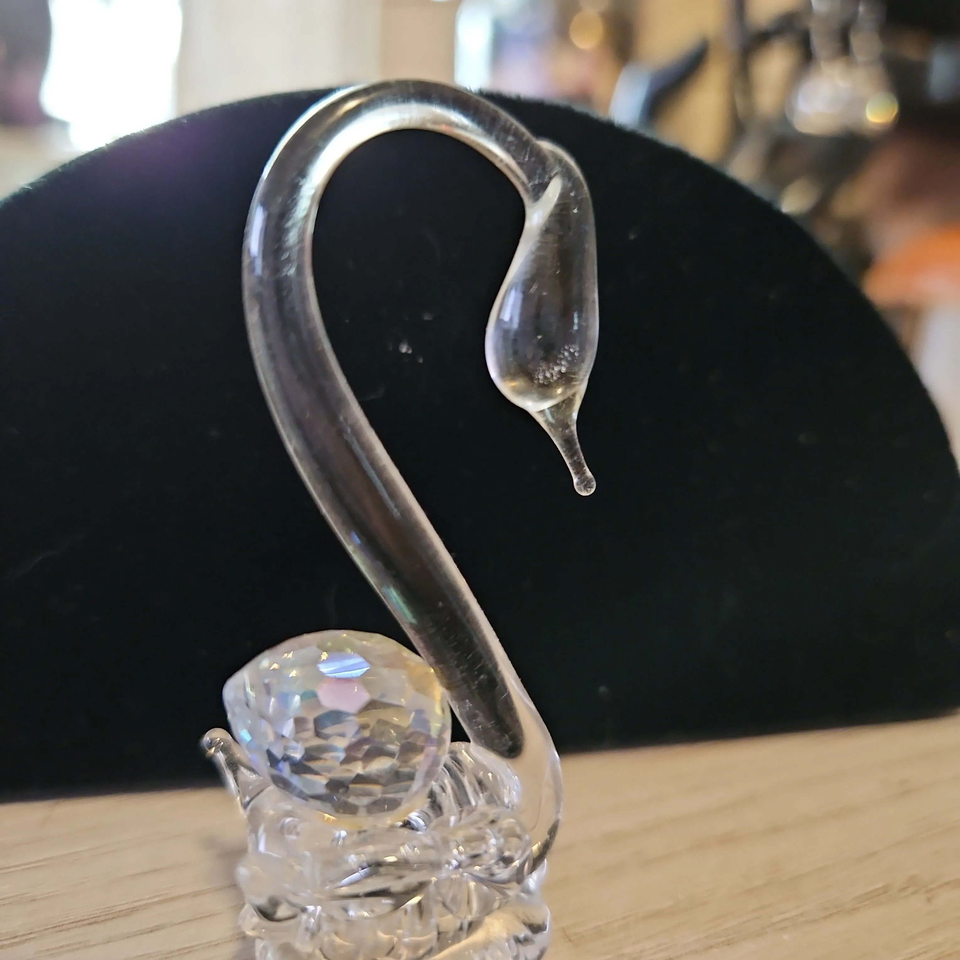 Product image for Crystal Figurine - Swan (upright)