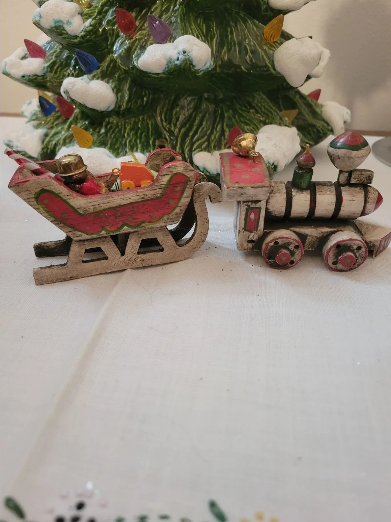 Product image for Vintage Train and Sleigh