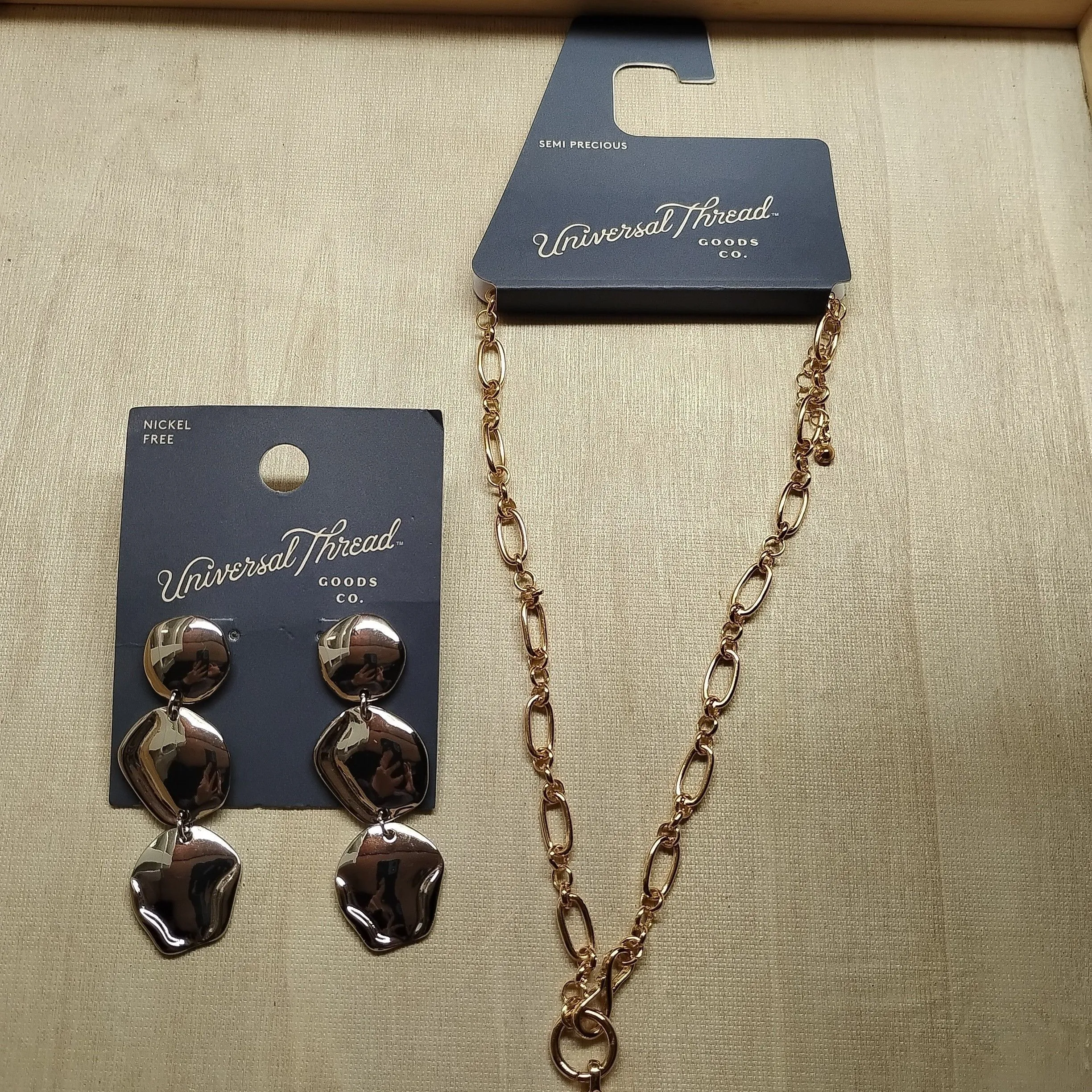 Product image for universal Thread Goods Co necklace and earrings 