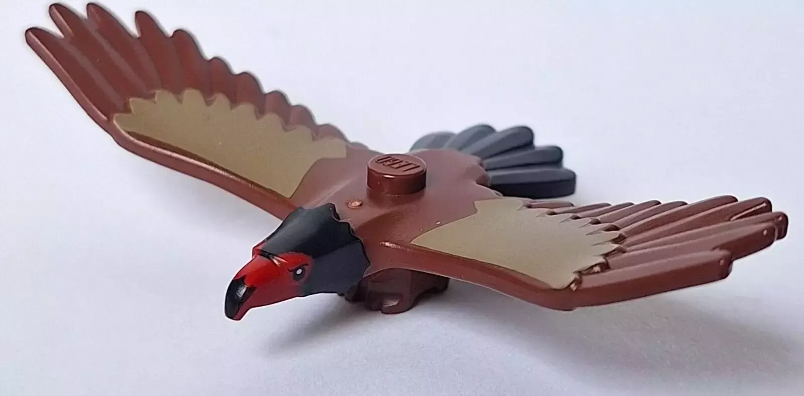 Product image for LEGO Eagle Red & Black Head Black Tail Feathers Wings Bird 60307 37543pb02