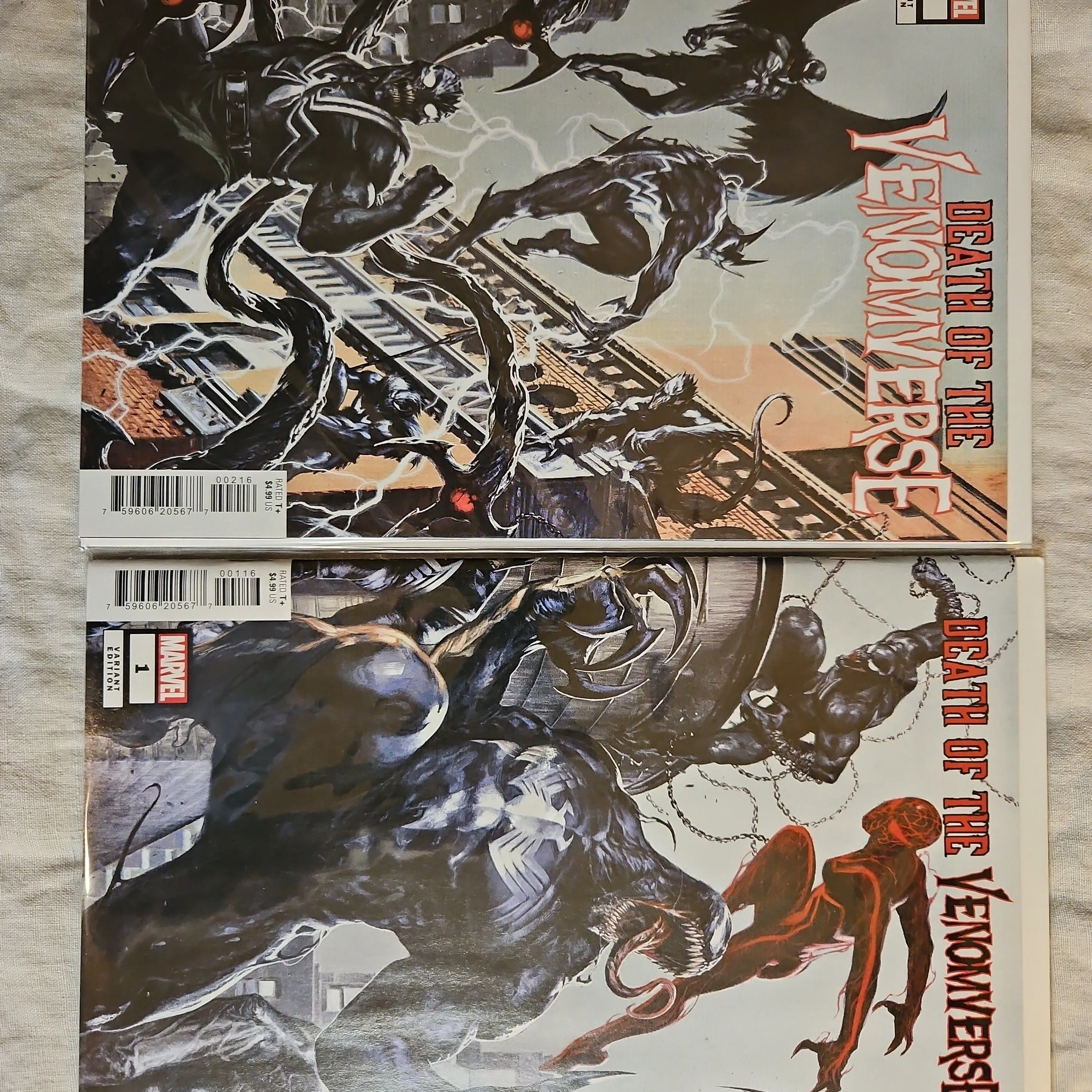 Product image for Death of the Venomverse Connecting Trade Covers #1 & #2 Variants by Gabriele Dell'Otto